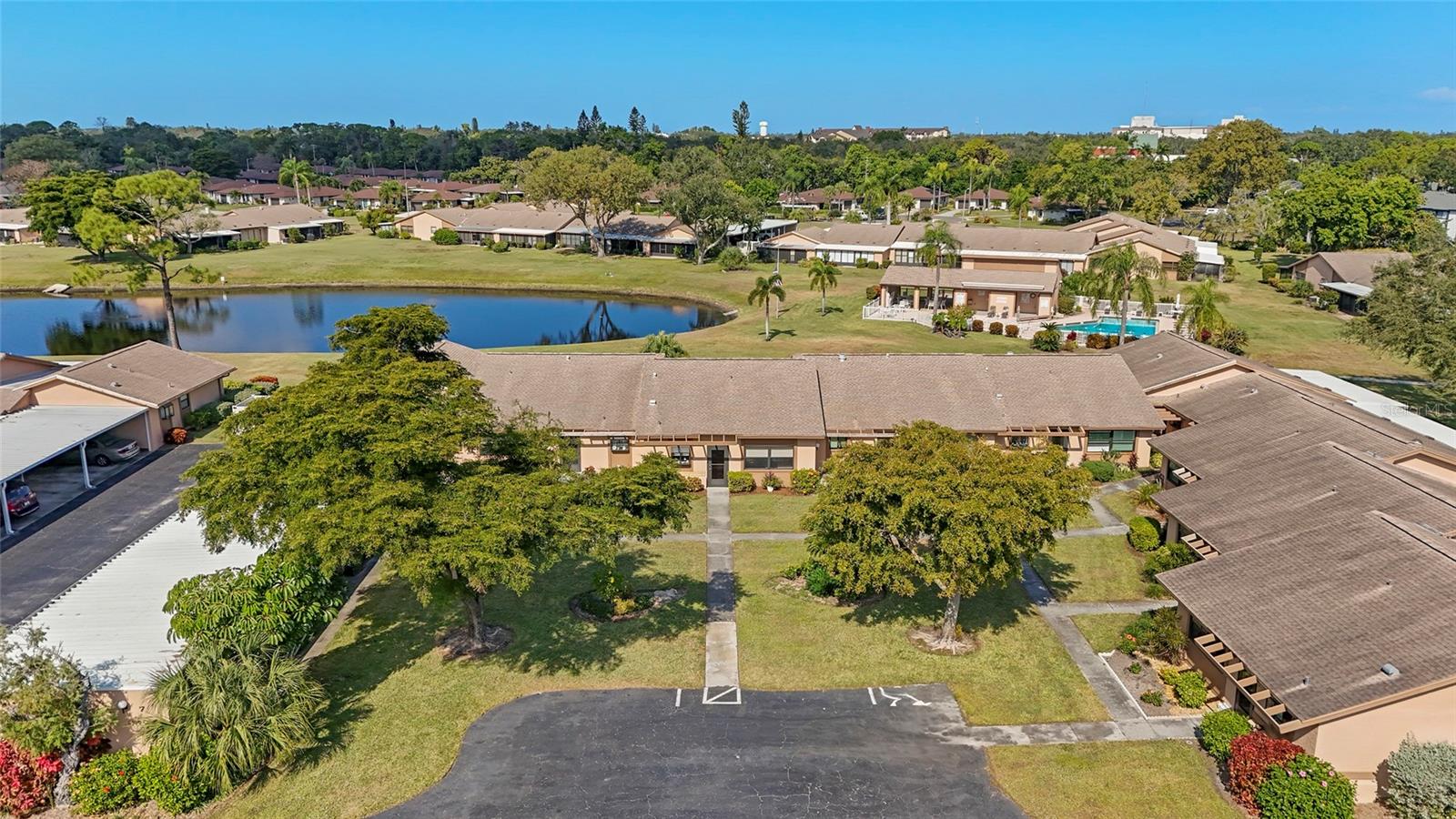 Image 43 of 64 For 6104 29th Avenue W 1