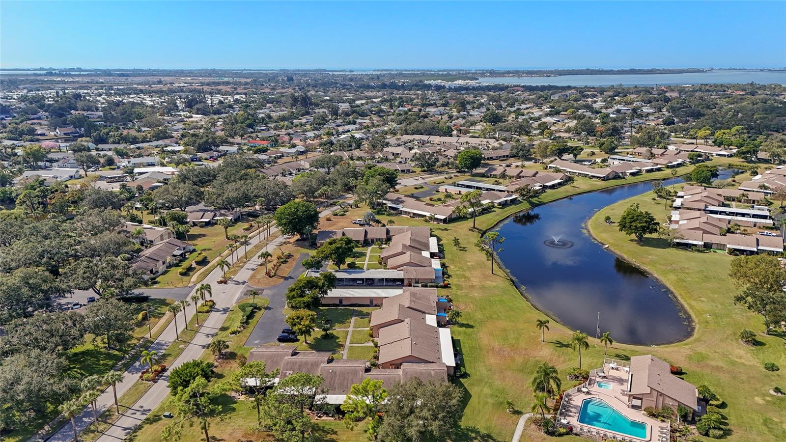 Image 46 of 64 For 6104 29th Avenue W 1