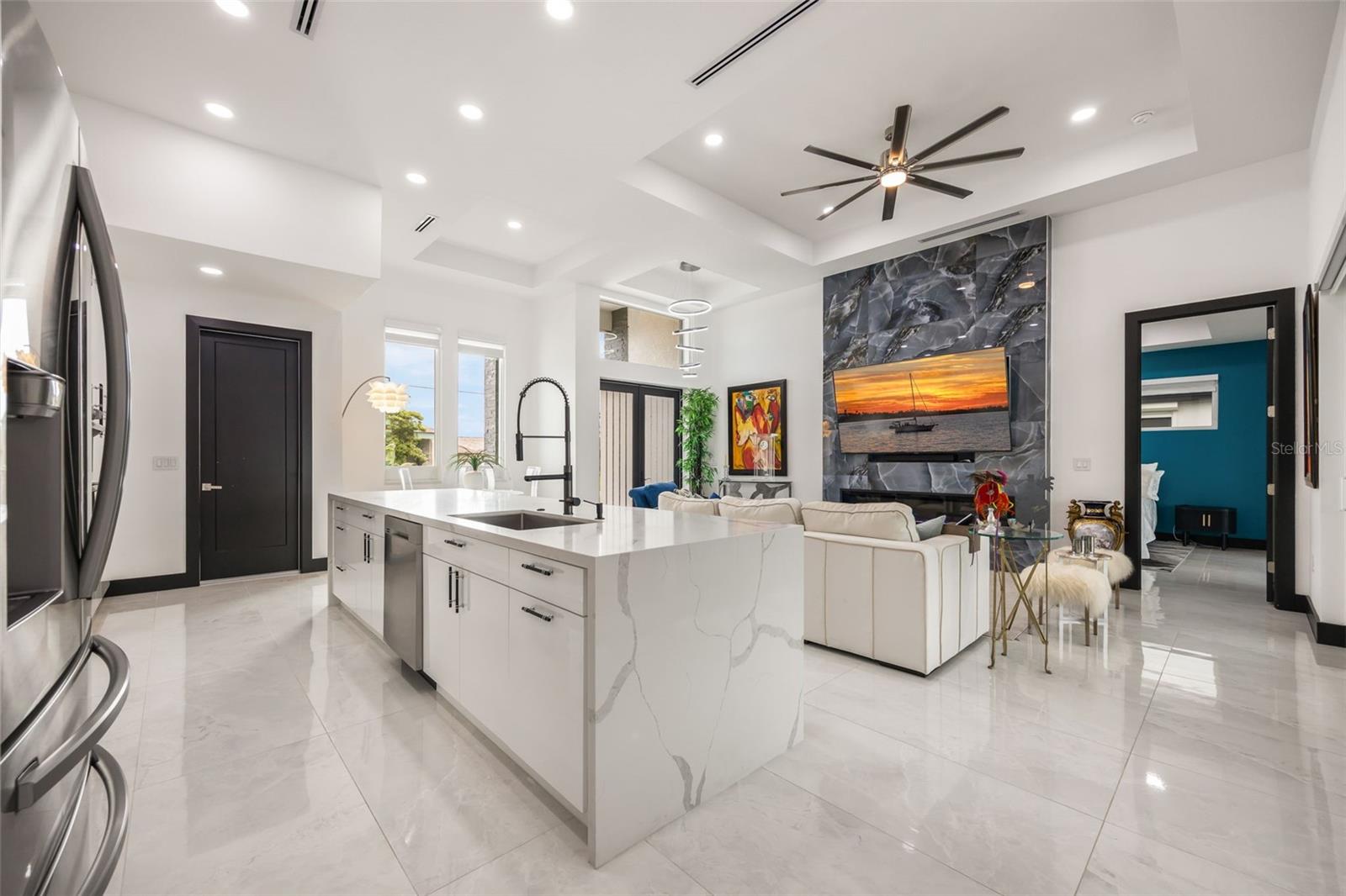 Image 16 of 48 For 1202 11th Place