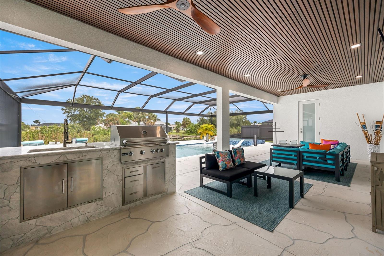 Image 25 of 48 For 1202 11th Place