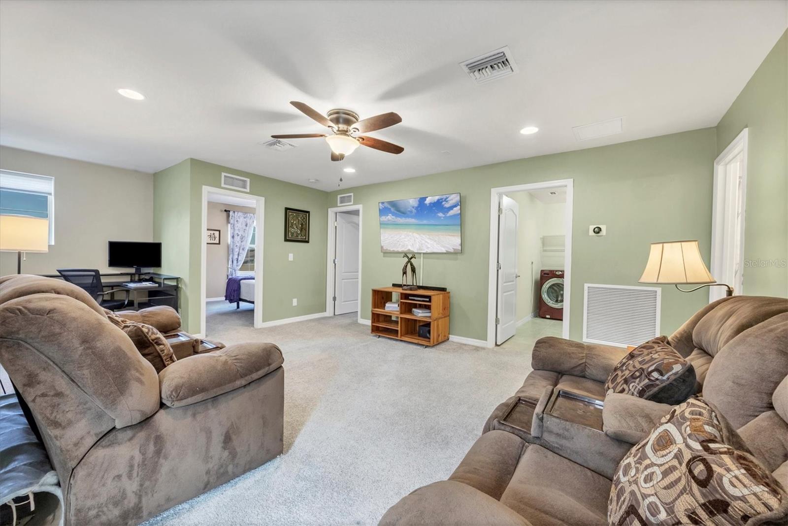 Image 19 of 52 For 6443 Kenava Loop