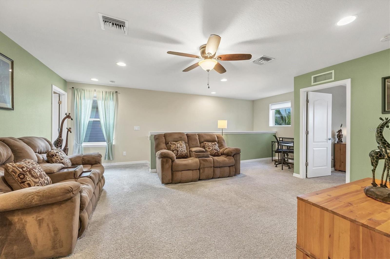 Image 20 of 52 For 6443 Kenava Loop