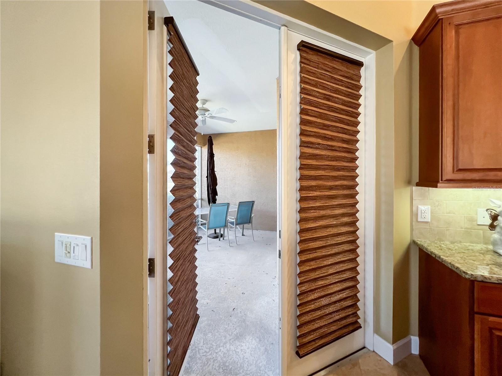 Image 16 of 36 For 4721 Turnberry Circle