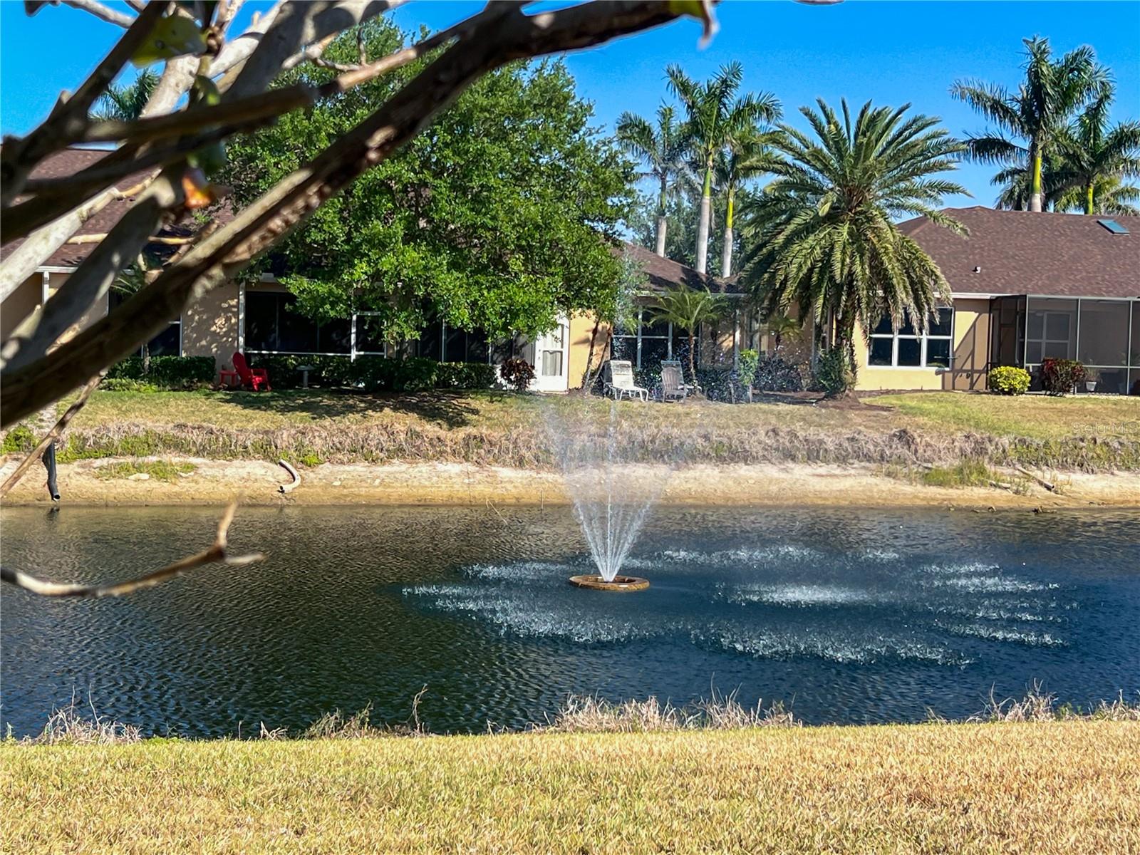 Image 18 of 36 For 4721 Turnberry Circle