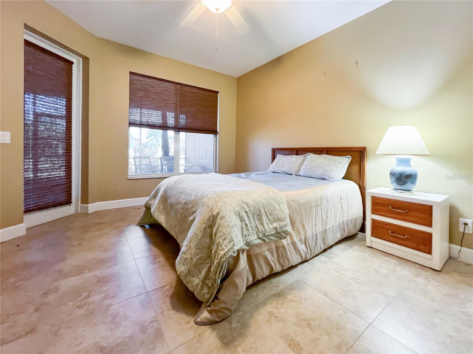 Image 19 of 36 For 4721 Turnberry Circle