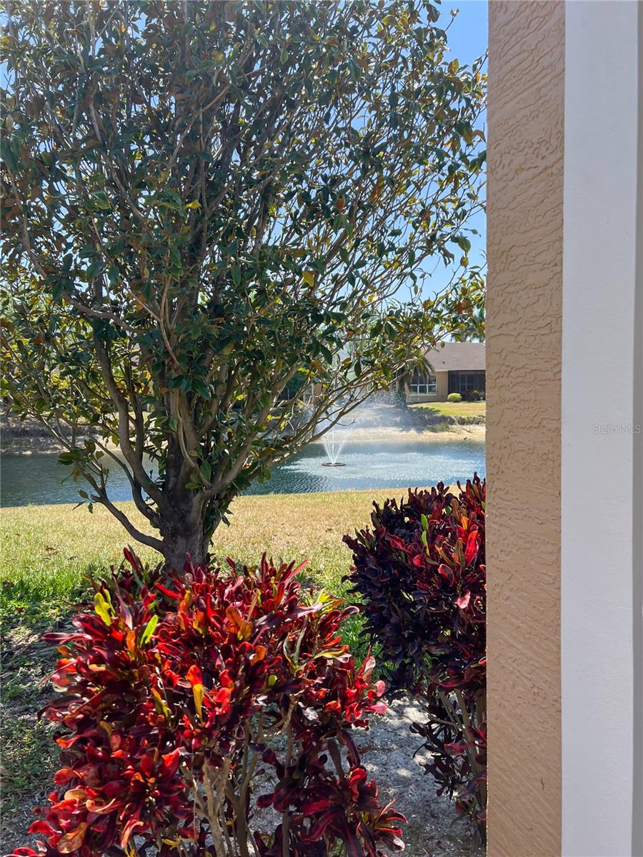 Image 4 of 36 For 4721 Turnberry Circle