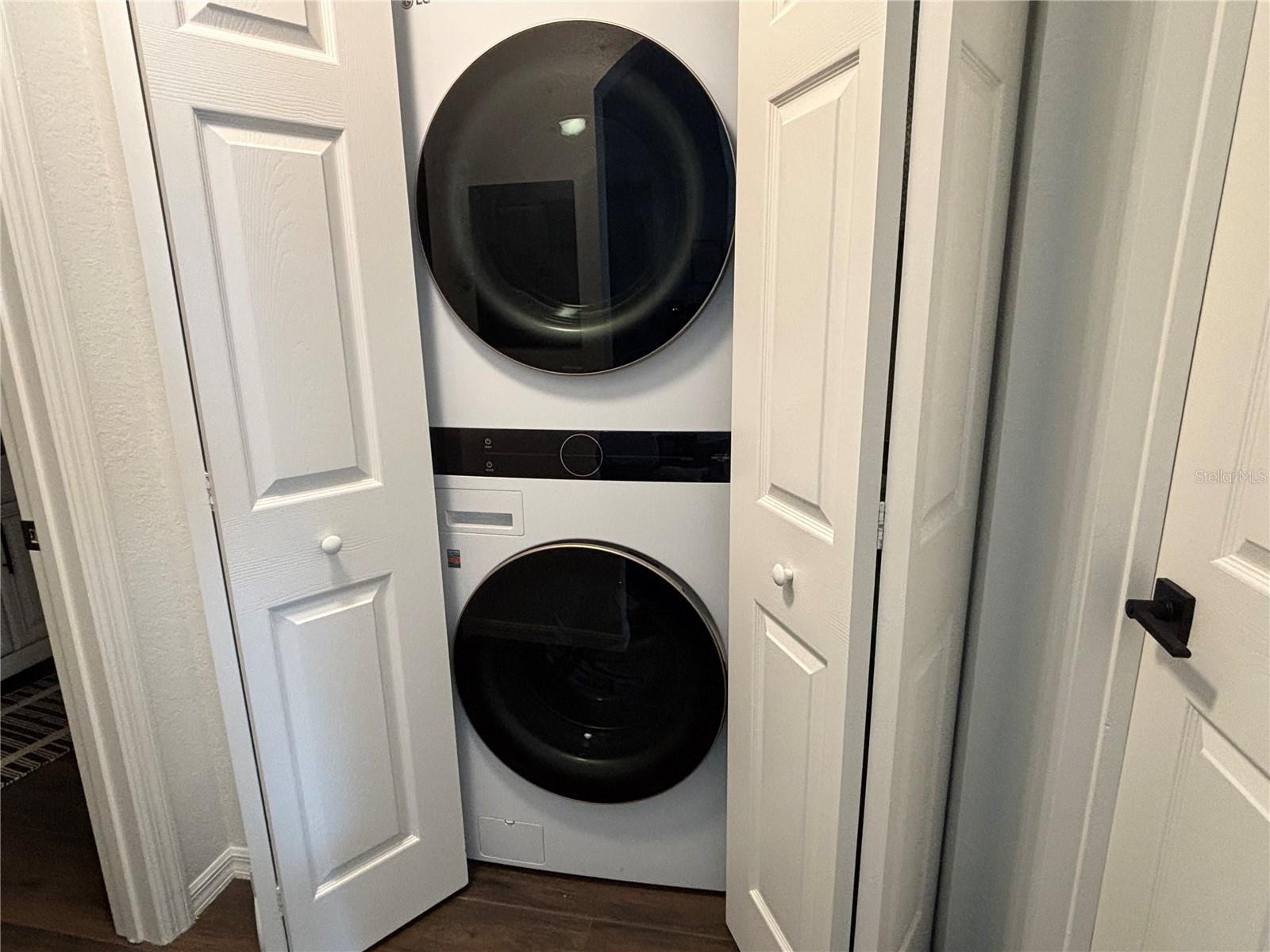 Image 12 of 13 For 8809 Manor Loop 202