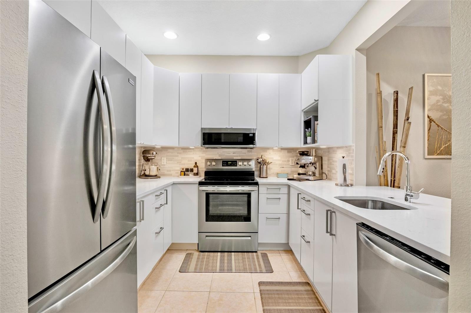 Image 11 of 32 For 3537 Parkridge Circle 15-106