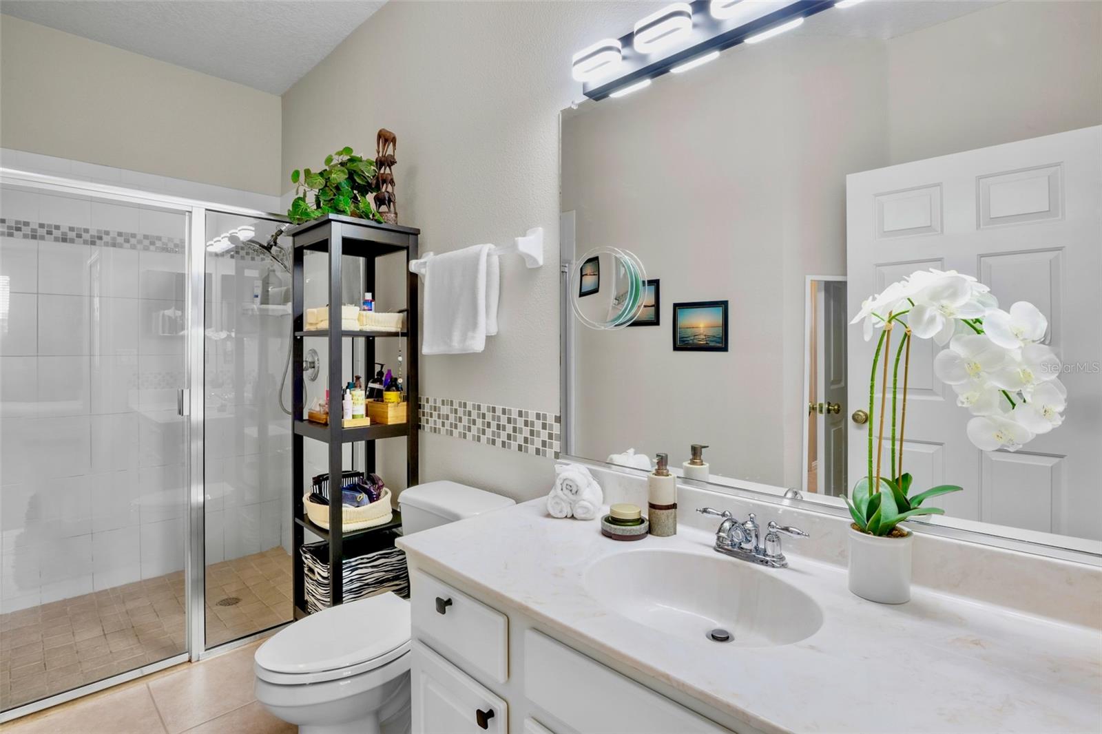 Image 16 of 32 For 3537 Parkridge Circle 15-106