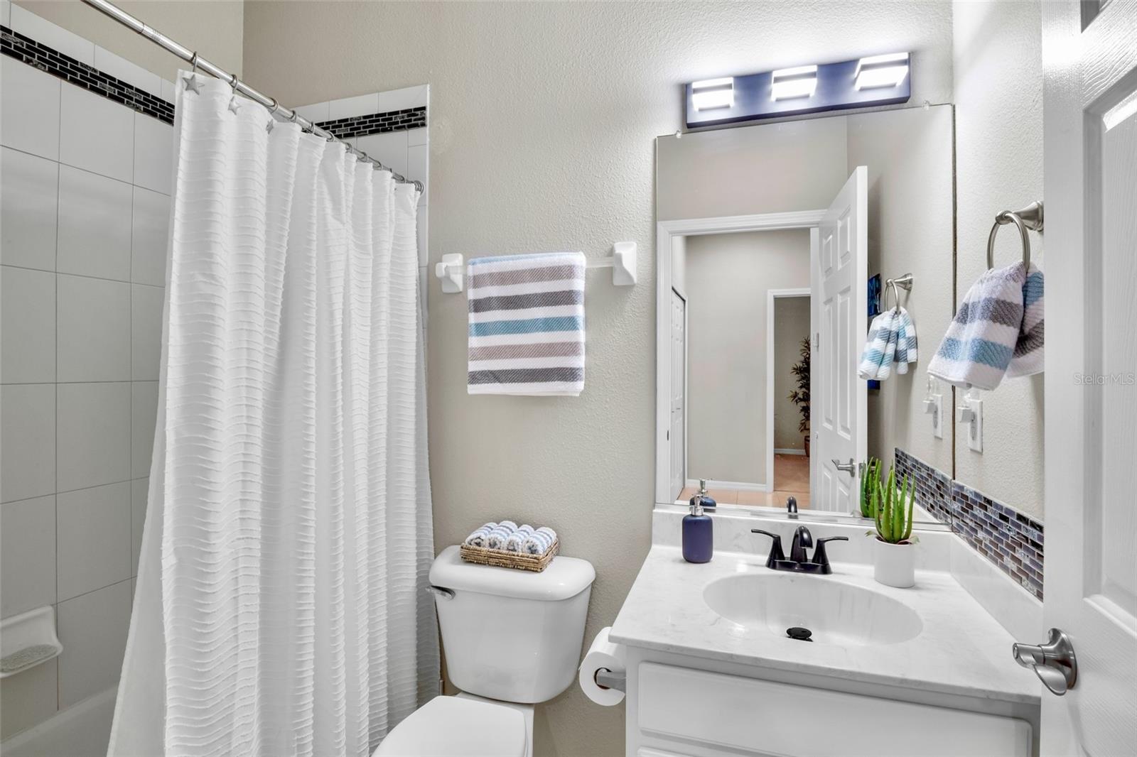 Image 21 of 32 For 3537 Parkridge Circle 15-106