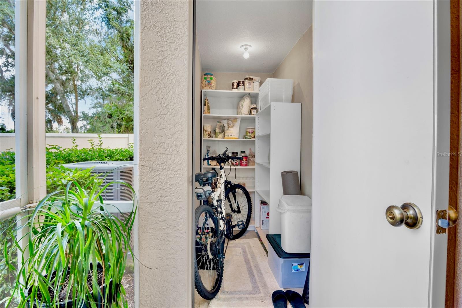 Image 24 of 32 For 3537 Parkridge Circle 15-106