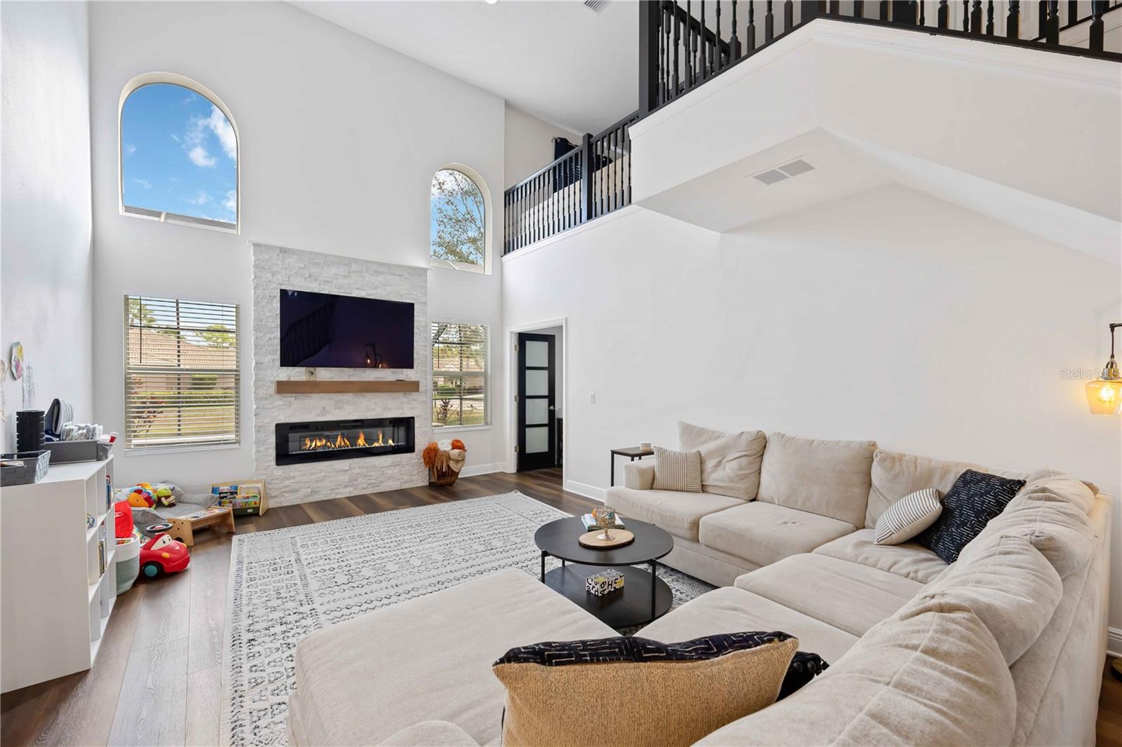 Image 7 of 61 For 339 Heritage Isles Way