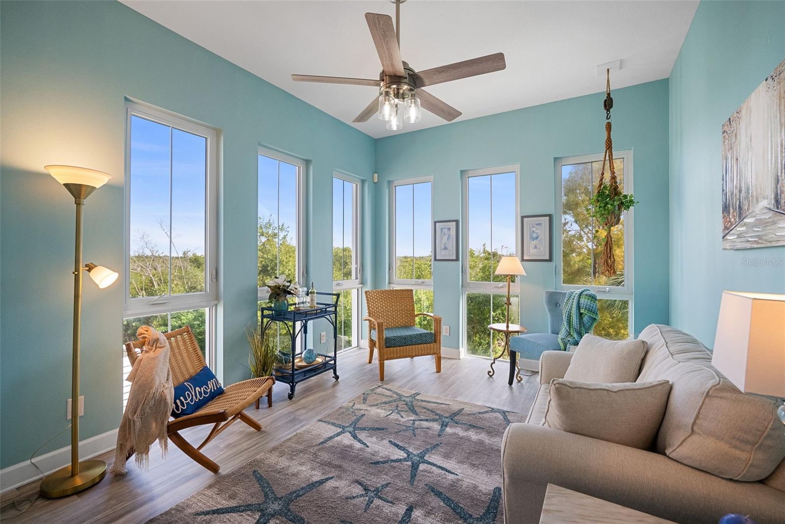 Image 22 of 100 For 315 Sapphire Lake Drive 201