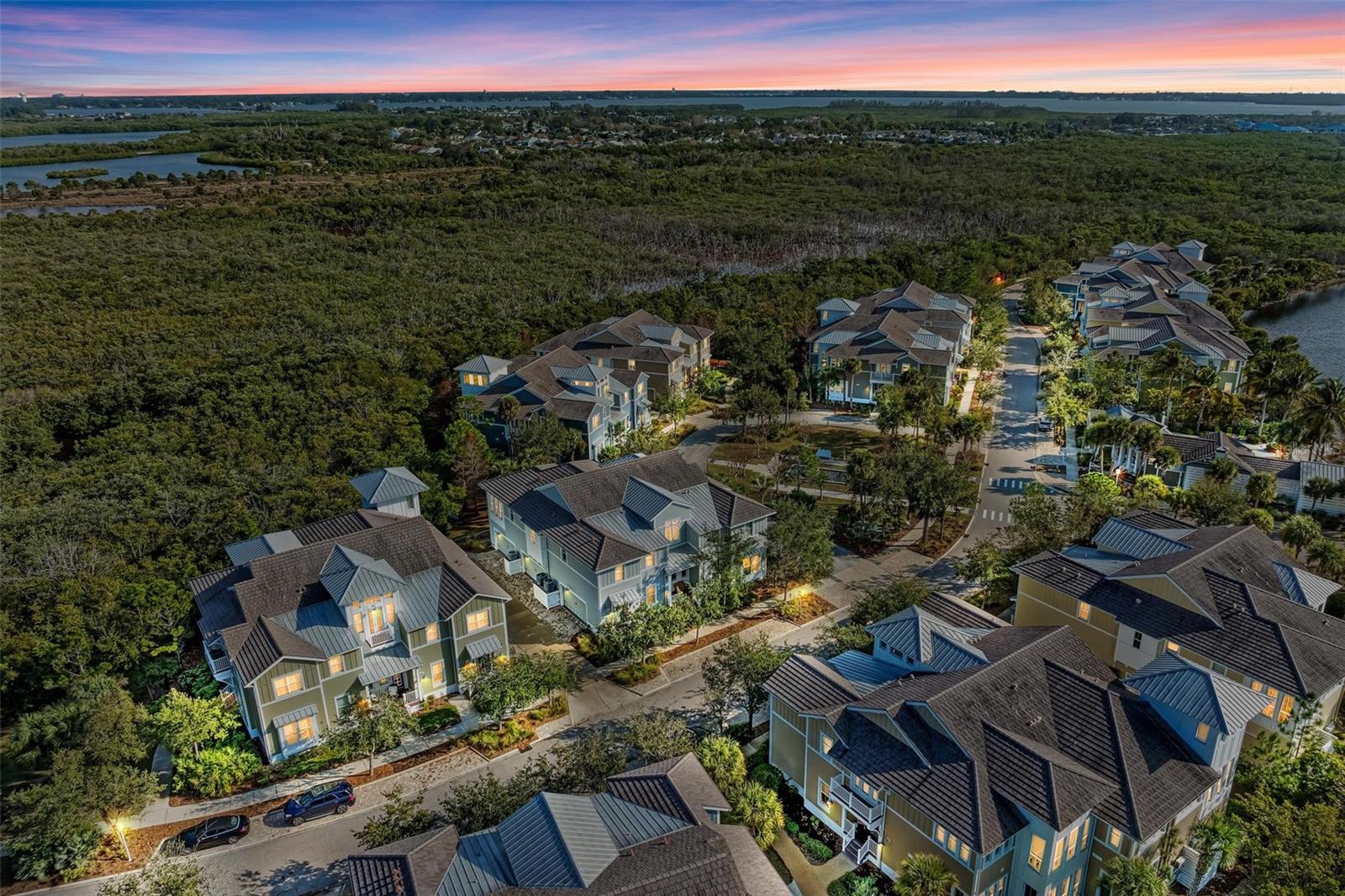 Image 4 of 100 For 315 Sapphire Lake Drive 201