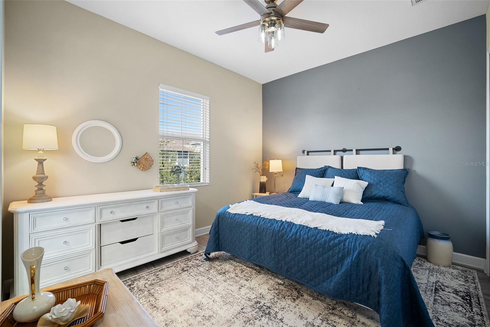 Image 40 of 100 For 315 Sapphire Lake Drive 201