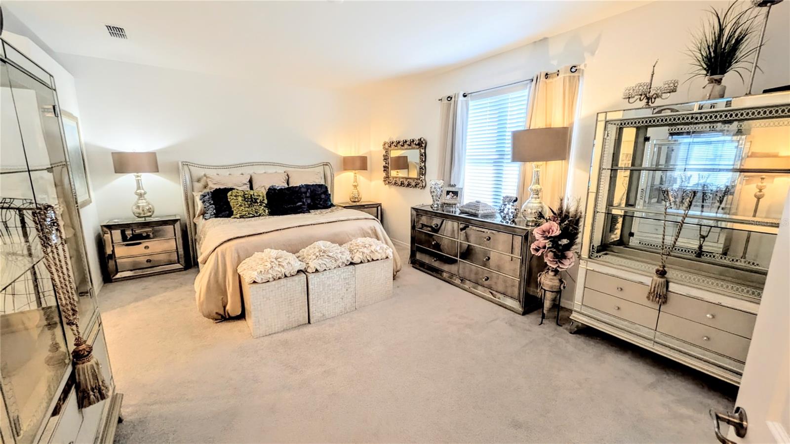 Image 15 of 49 For 5639 Honore Avenue 222