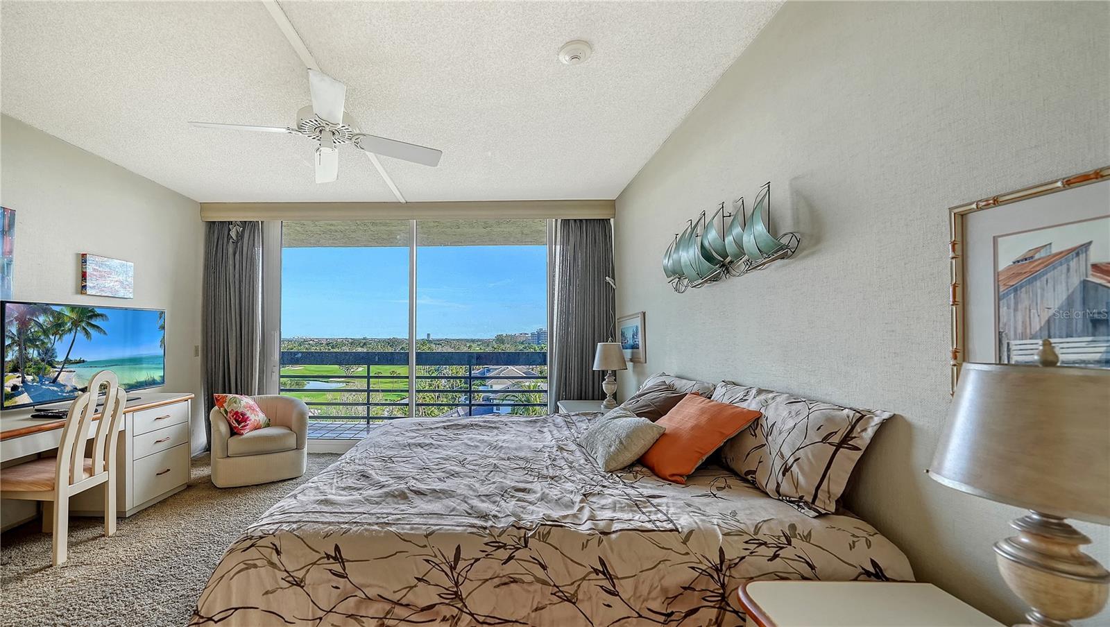 Image 11 of 30 For 1065 Gulf Of Mexico Drive 603