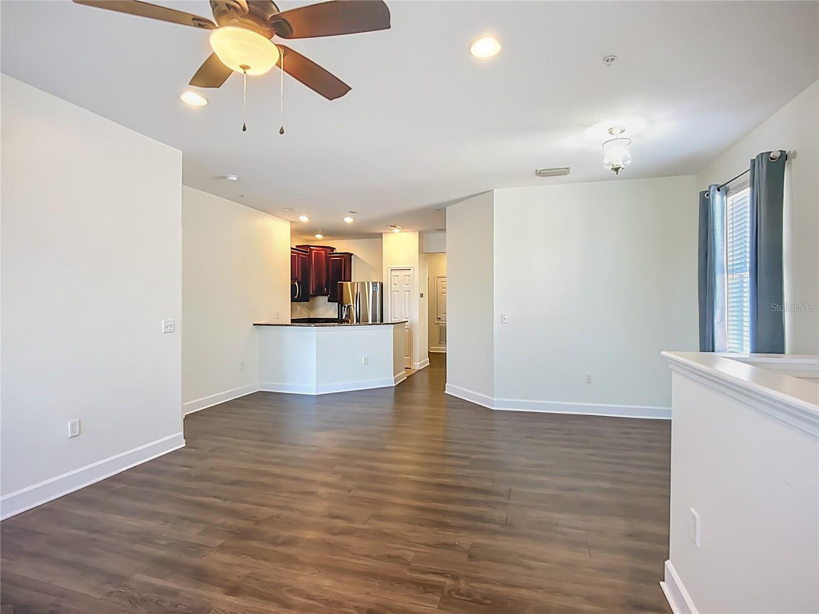 Image 13 of 40 For 3668 Parkridge Circle 28-201