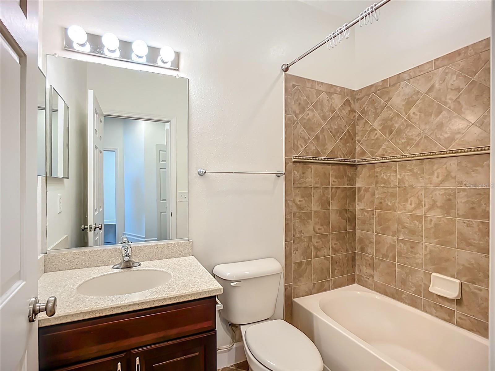 Image 26 of 40 For 3668 Parkridge Circle 28-201