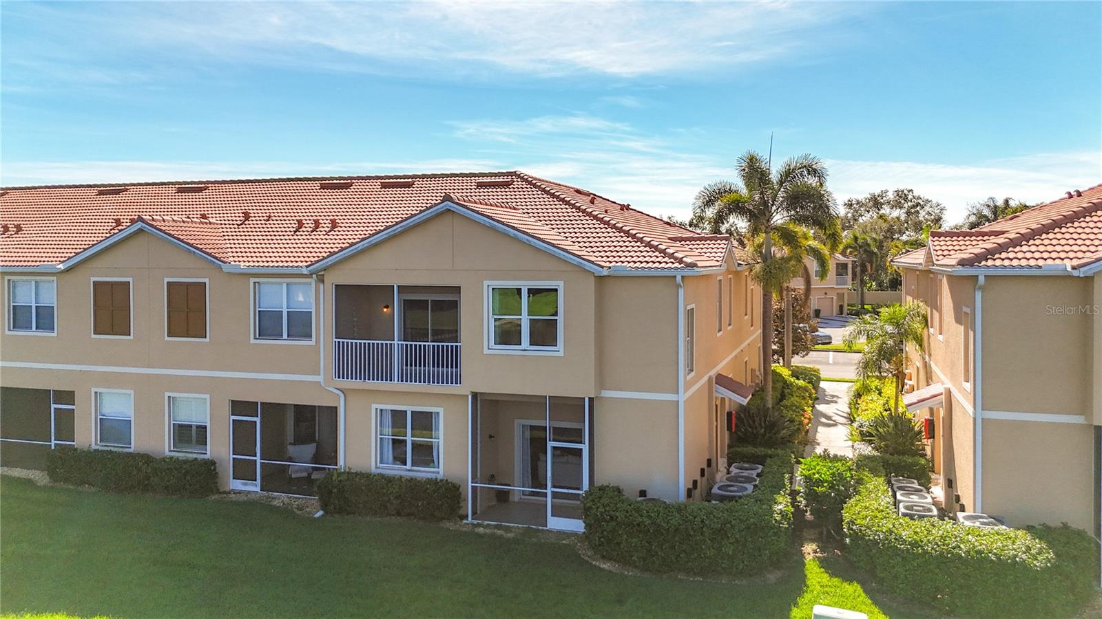 Image 6 of 40 For 3668 Parkridge Circle 28-201