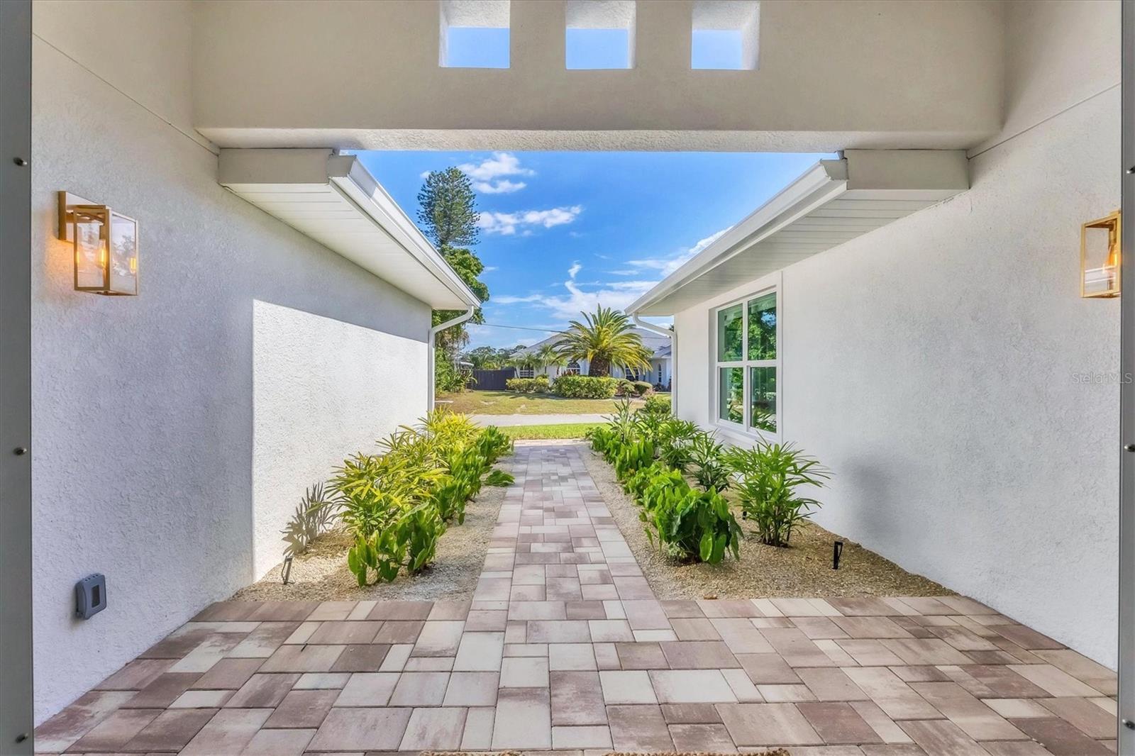 Image 16 of 40 For 3314 Jaffa Drive