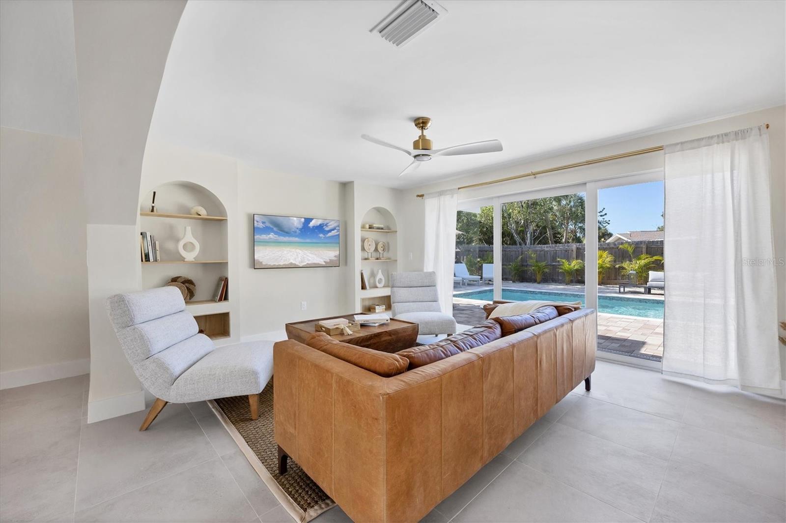 Image 3 of 40 For 3314 Jaffa Drive