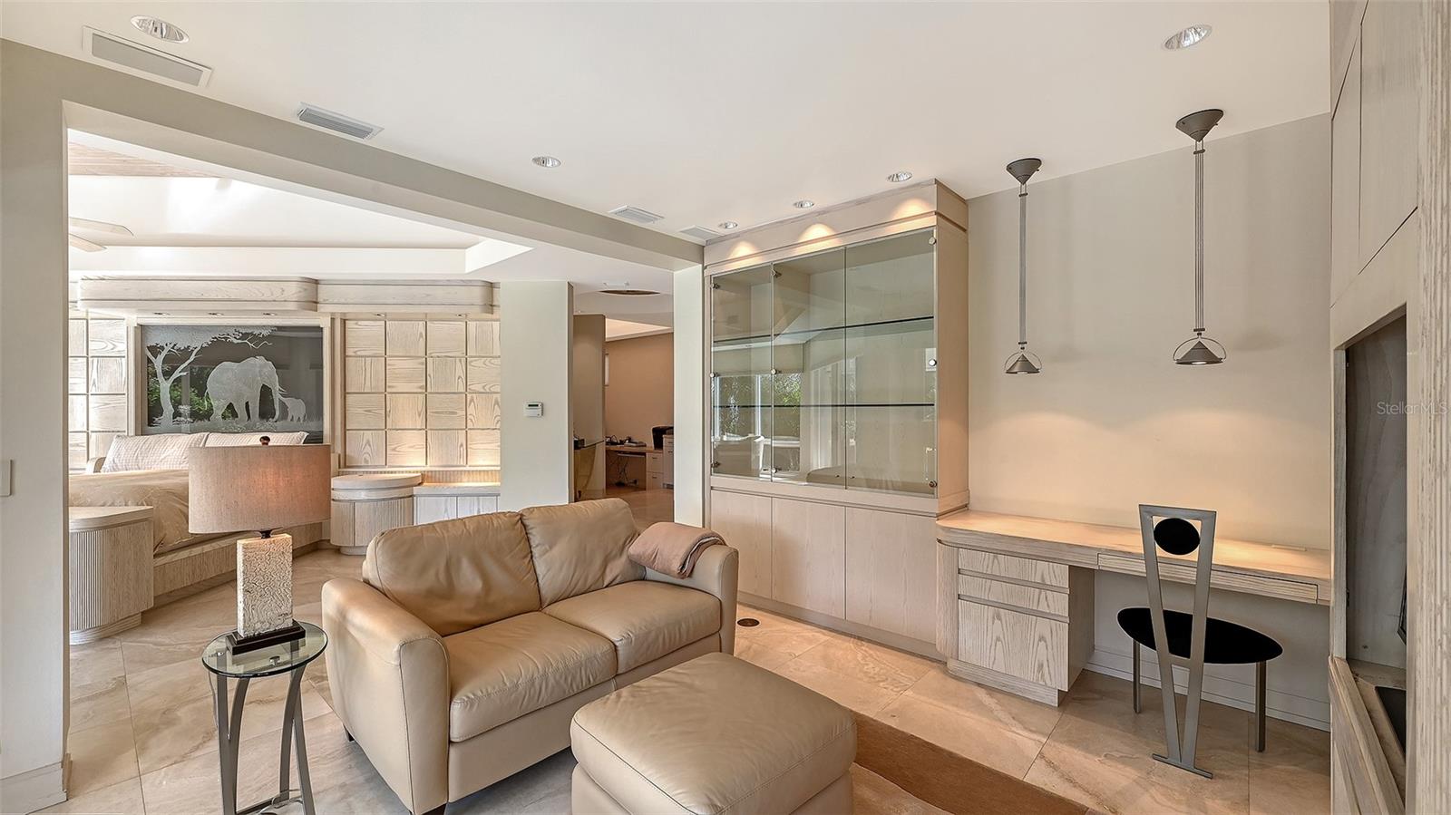 Image 25 of 100 For 510 Harbor Gate Way