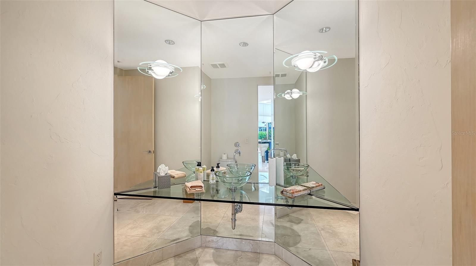 Image 26 of 100 For 510 Harbor Gate Way