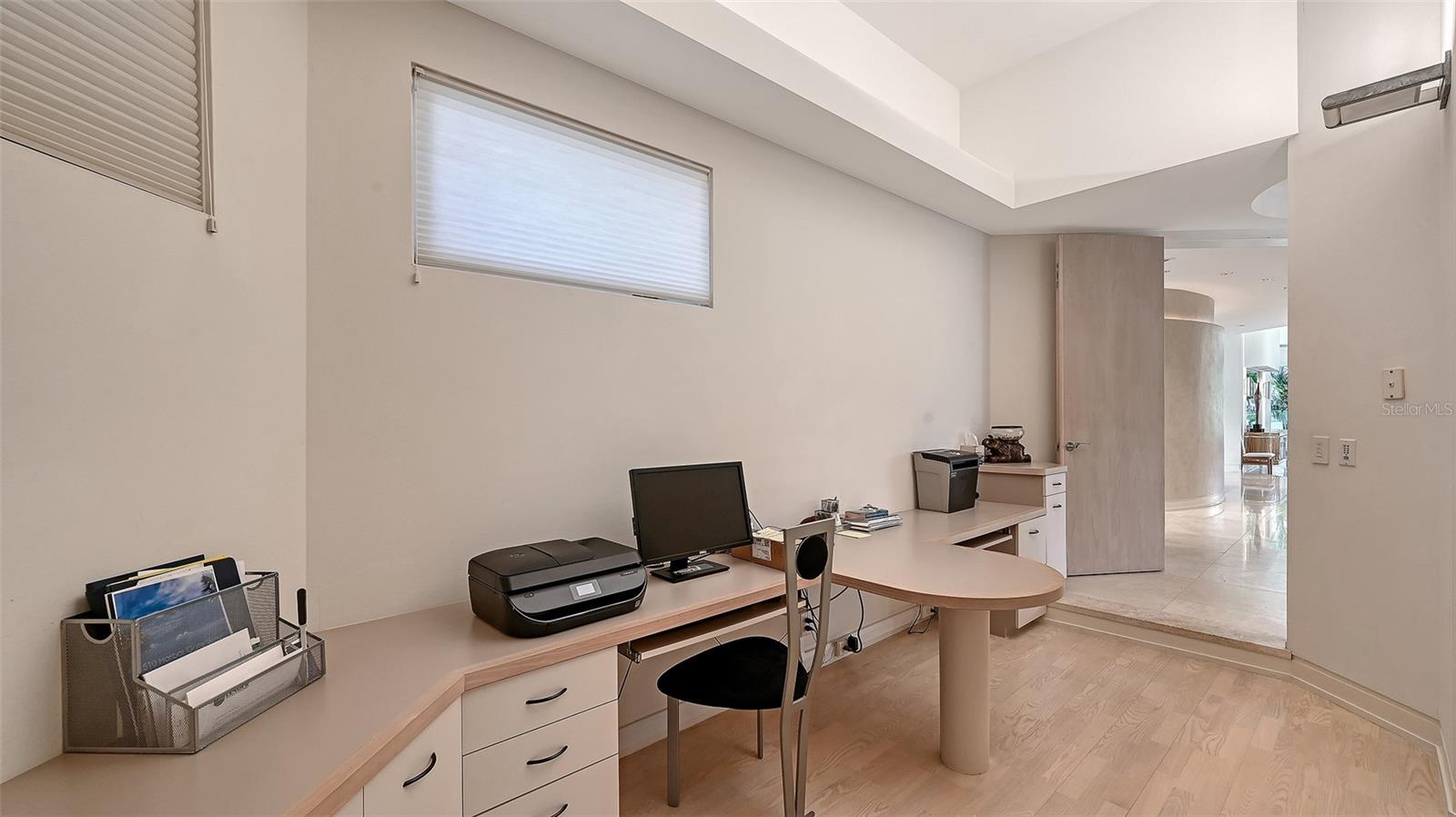 Image 29 of 100 For 510 Harbor Gate Way