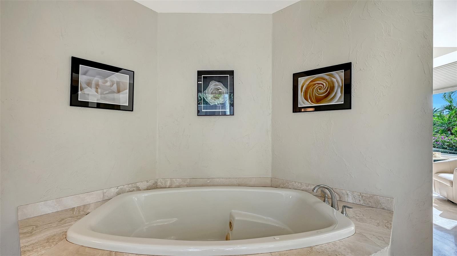 Image 34 of 100 For 510 Harbor Gate Way