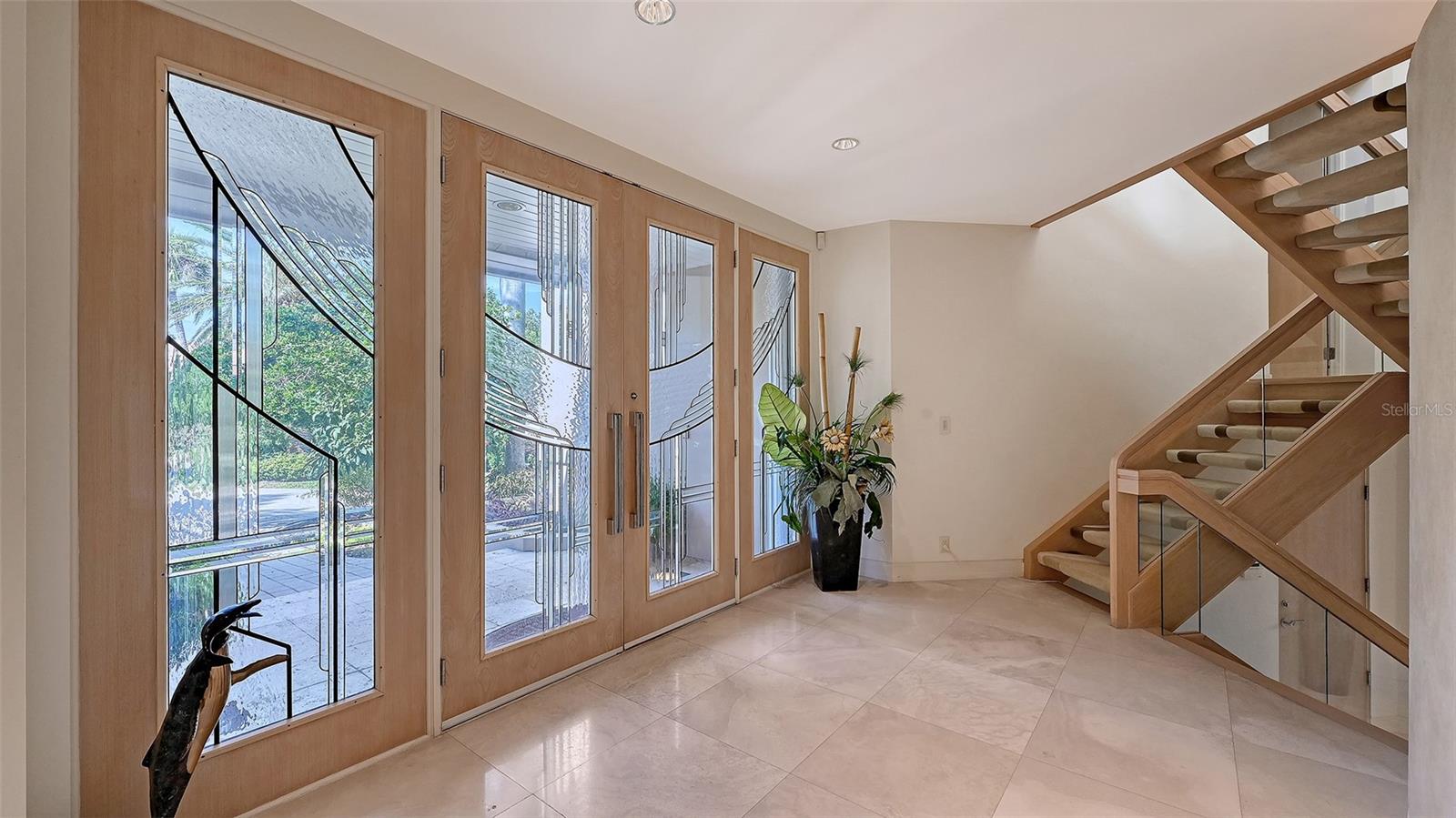 Image 4 of 100 For 510 Harbor Gate Way