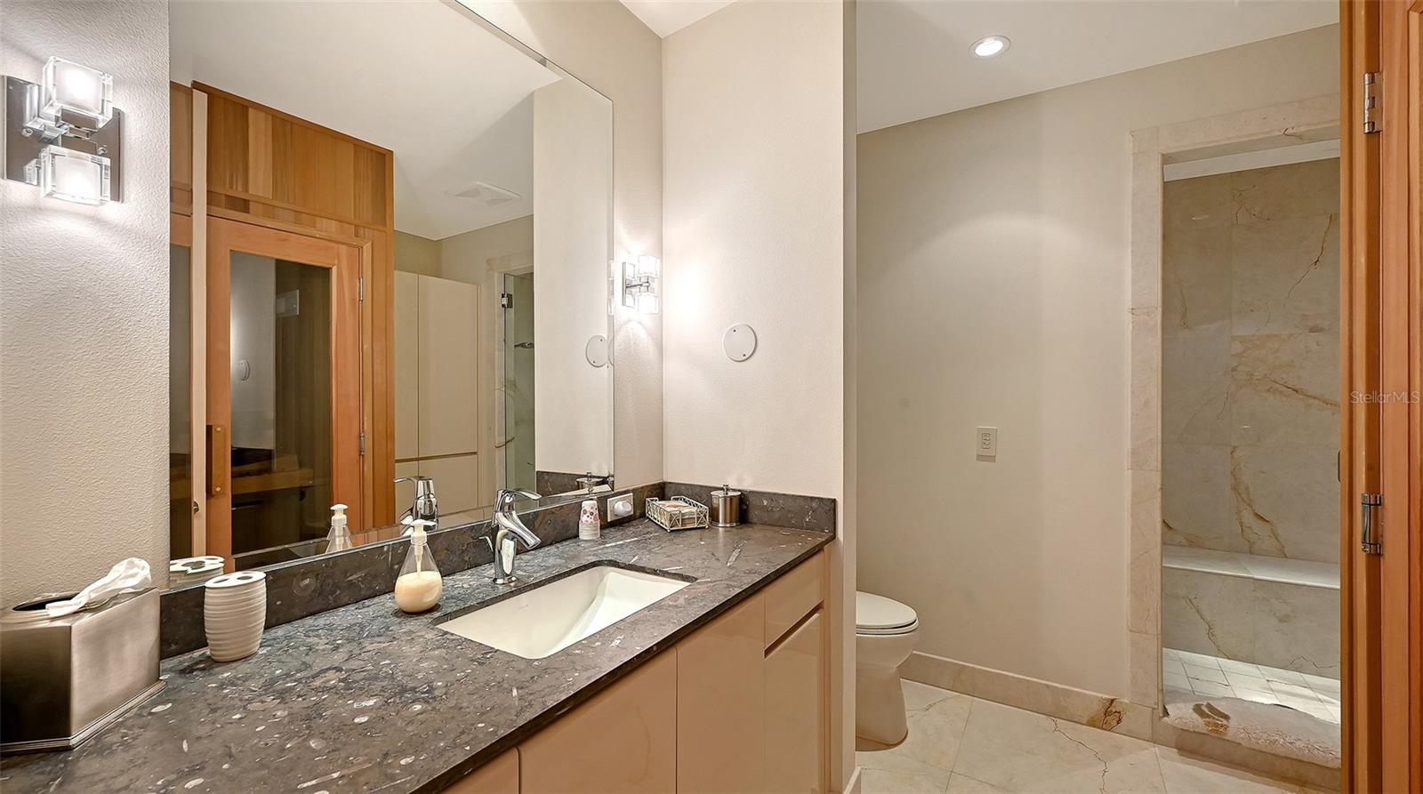 Image 54 of 100 For 510 Harbor Gate Way