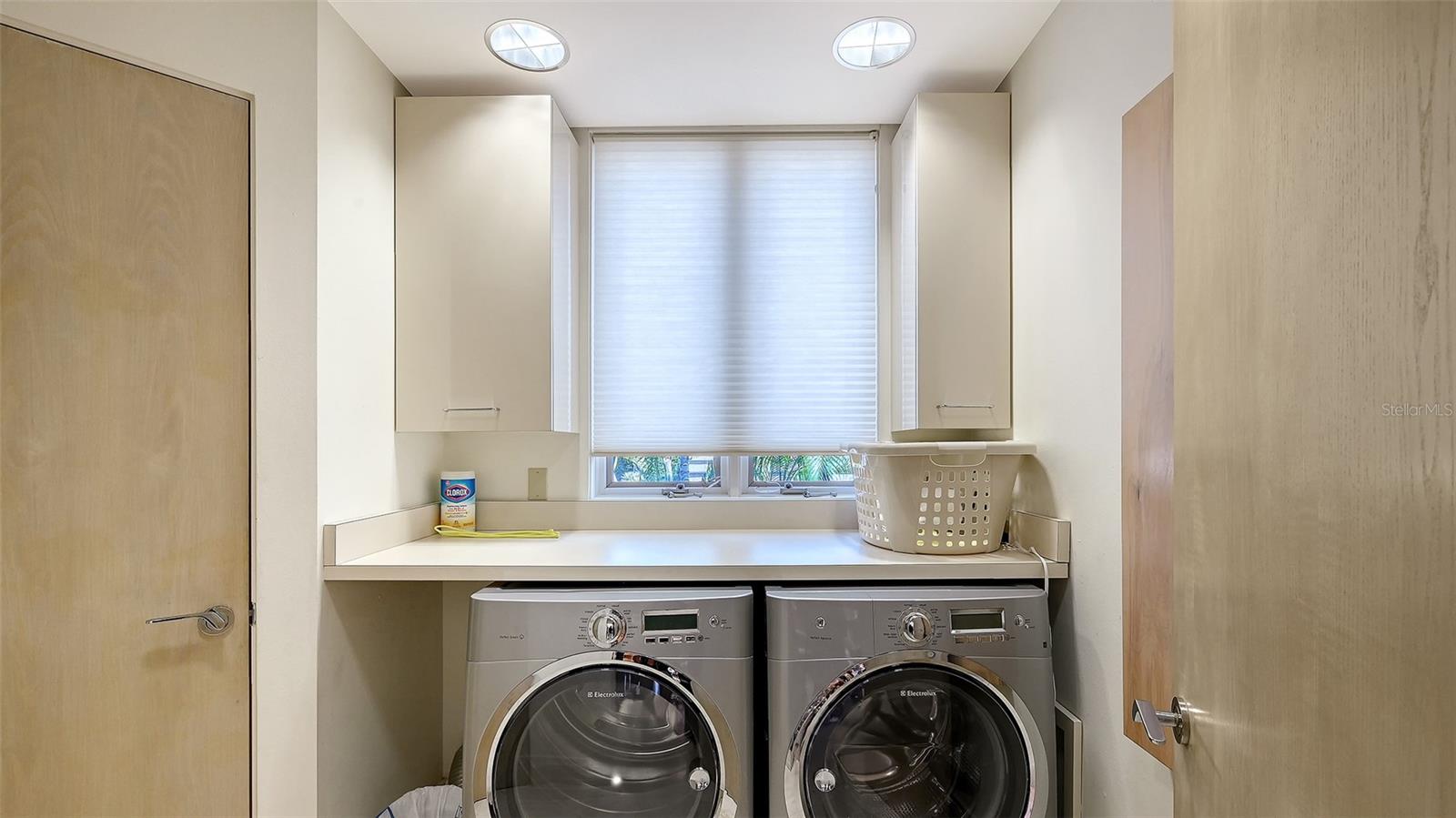 Image 58 of 100 For 510 Harbor Gate Way