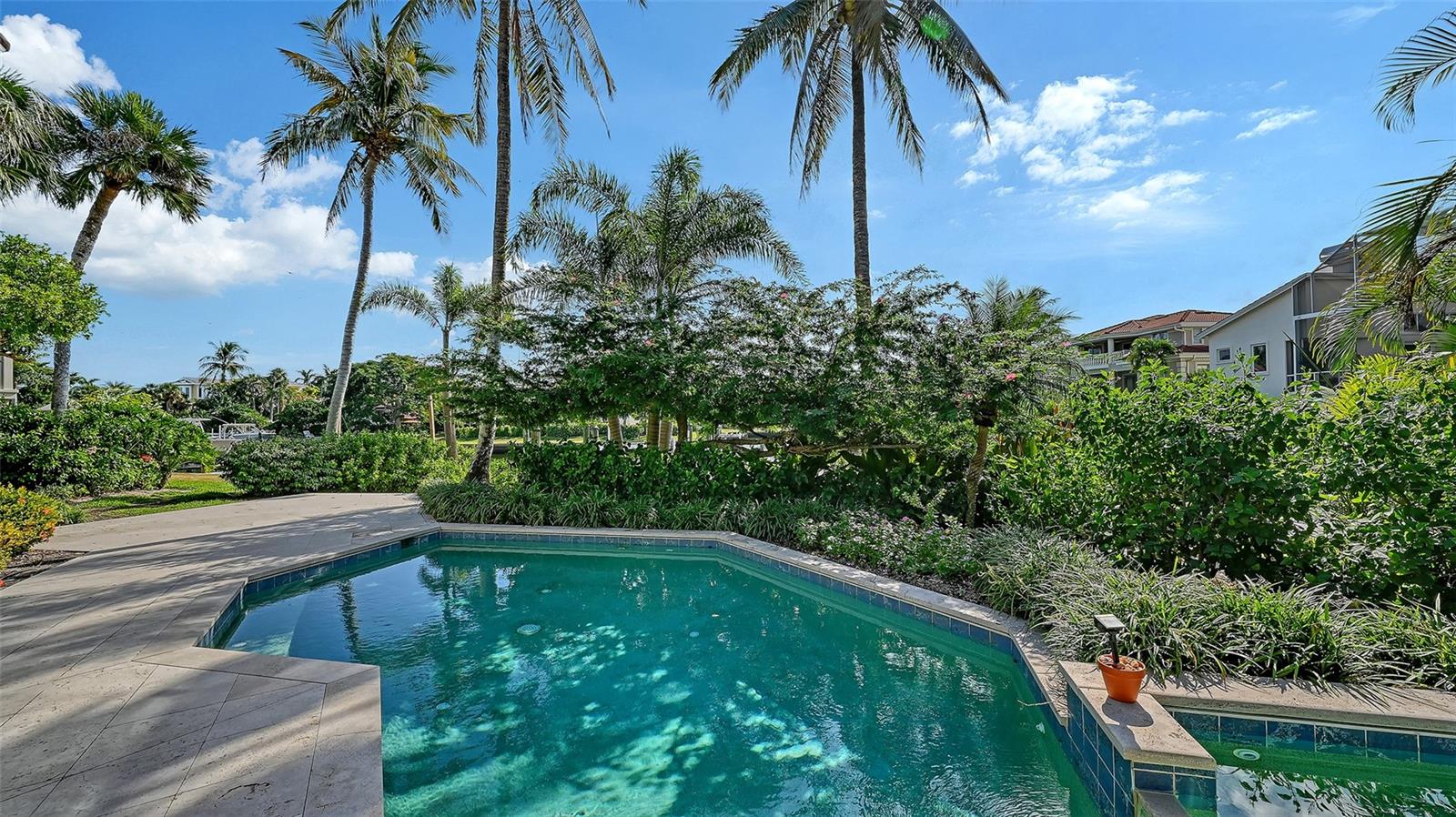 Image 69 of 100 For 510 Harbor Gate Way