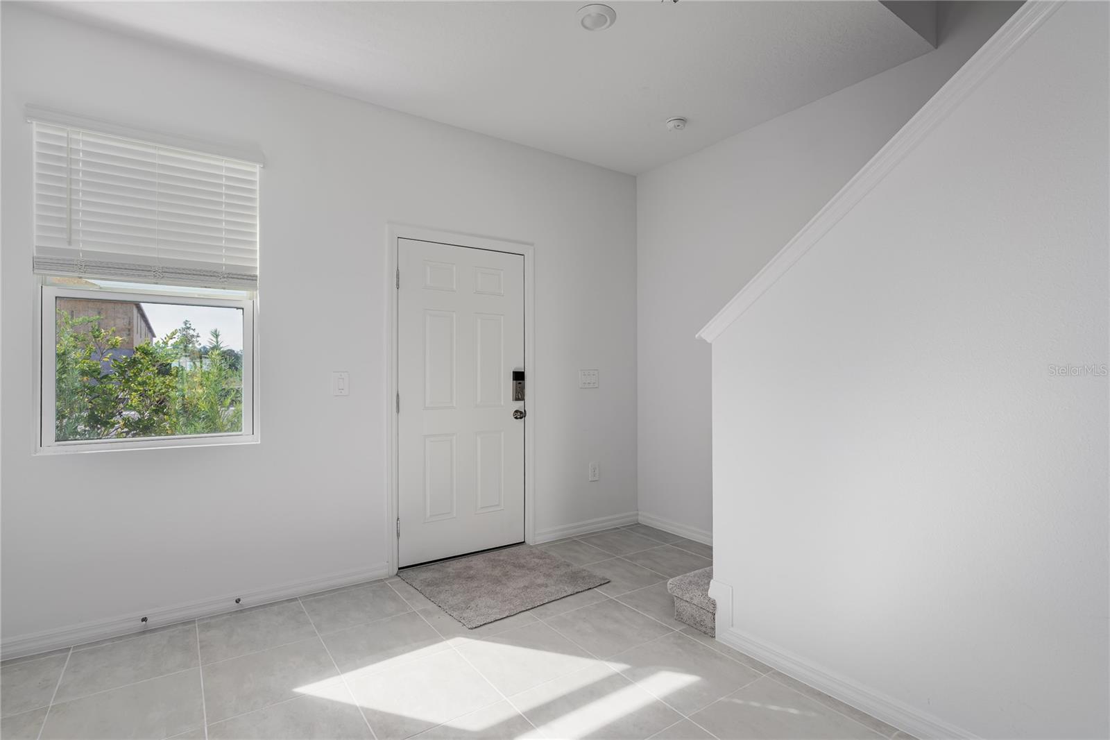 Image 10 of 24 For 14052 Textile Run