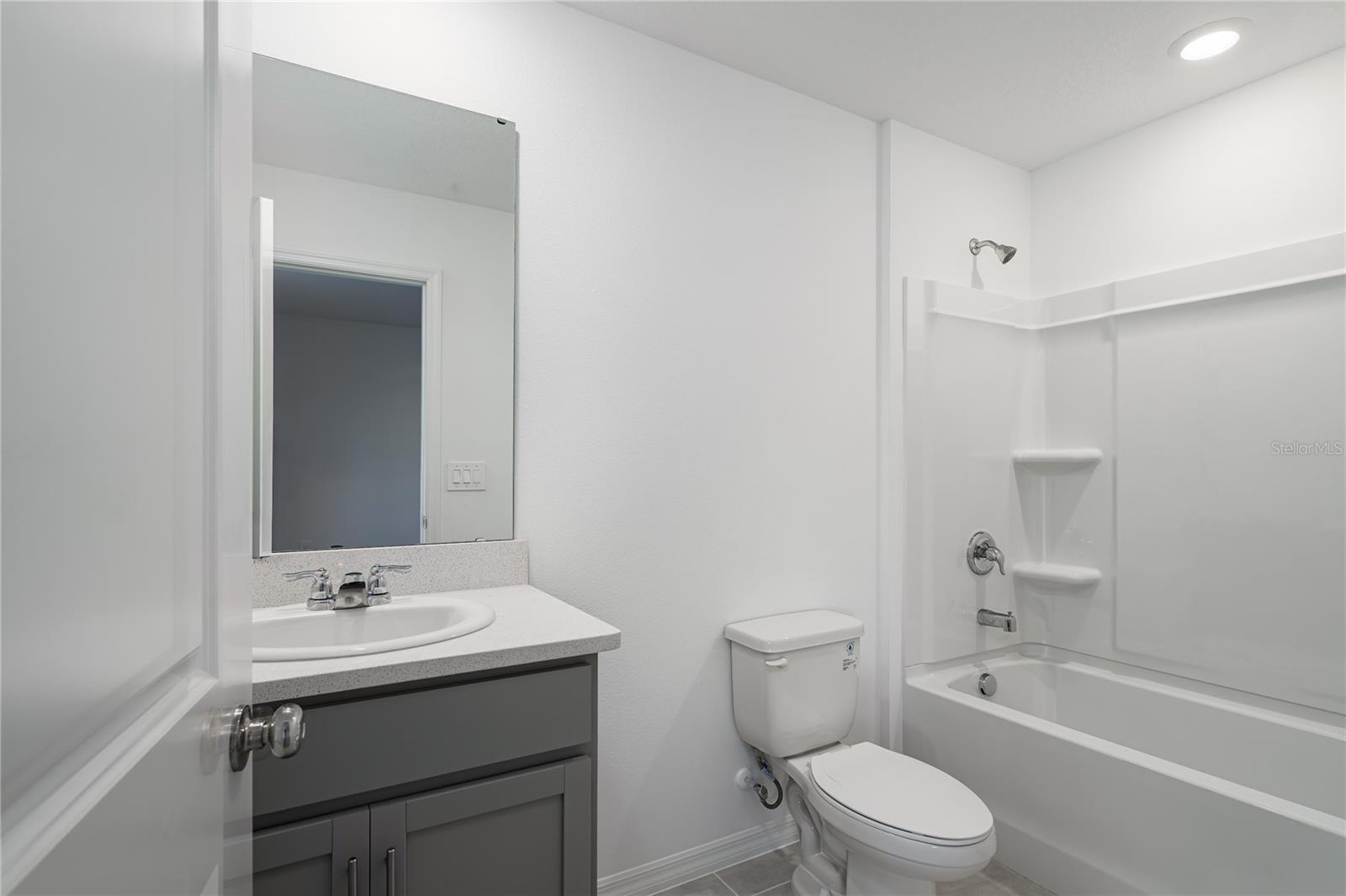 Image 14 of 24 For 14052 Textile Run