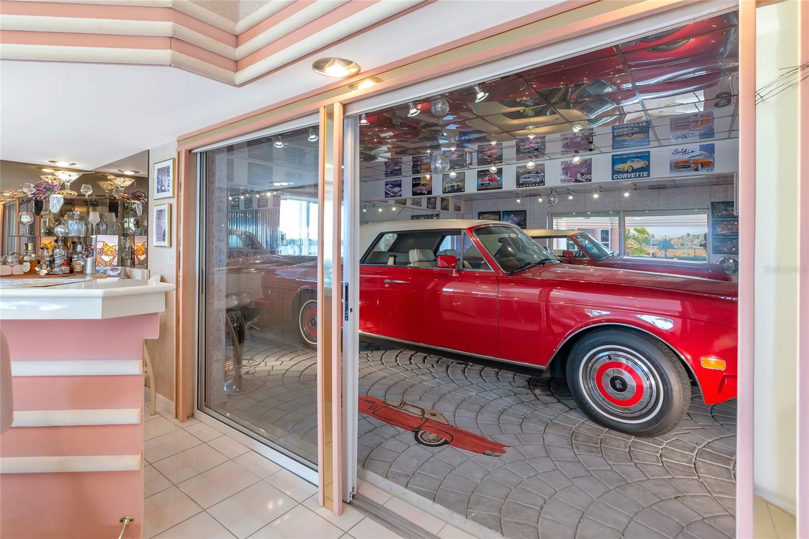 Image 18 of 50 For 431 Yacht Harbor Drive