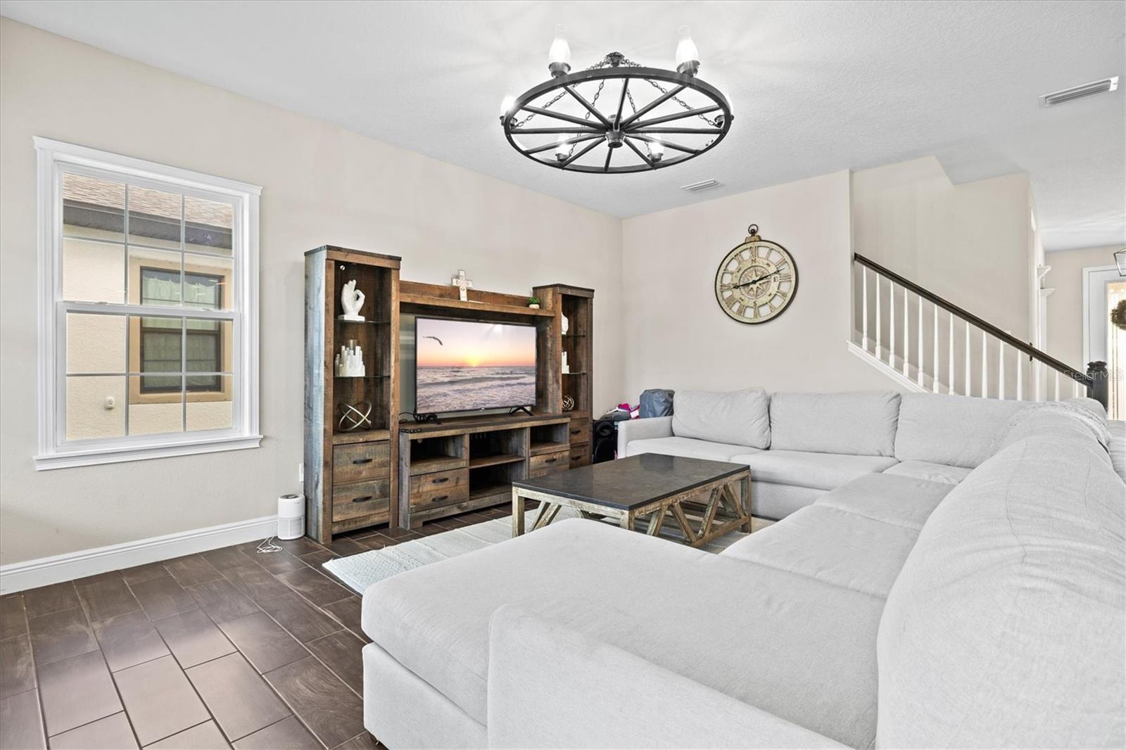 Image 12 of 100 For 5709 Silver Sun Drive