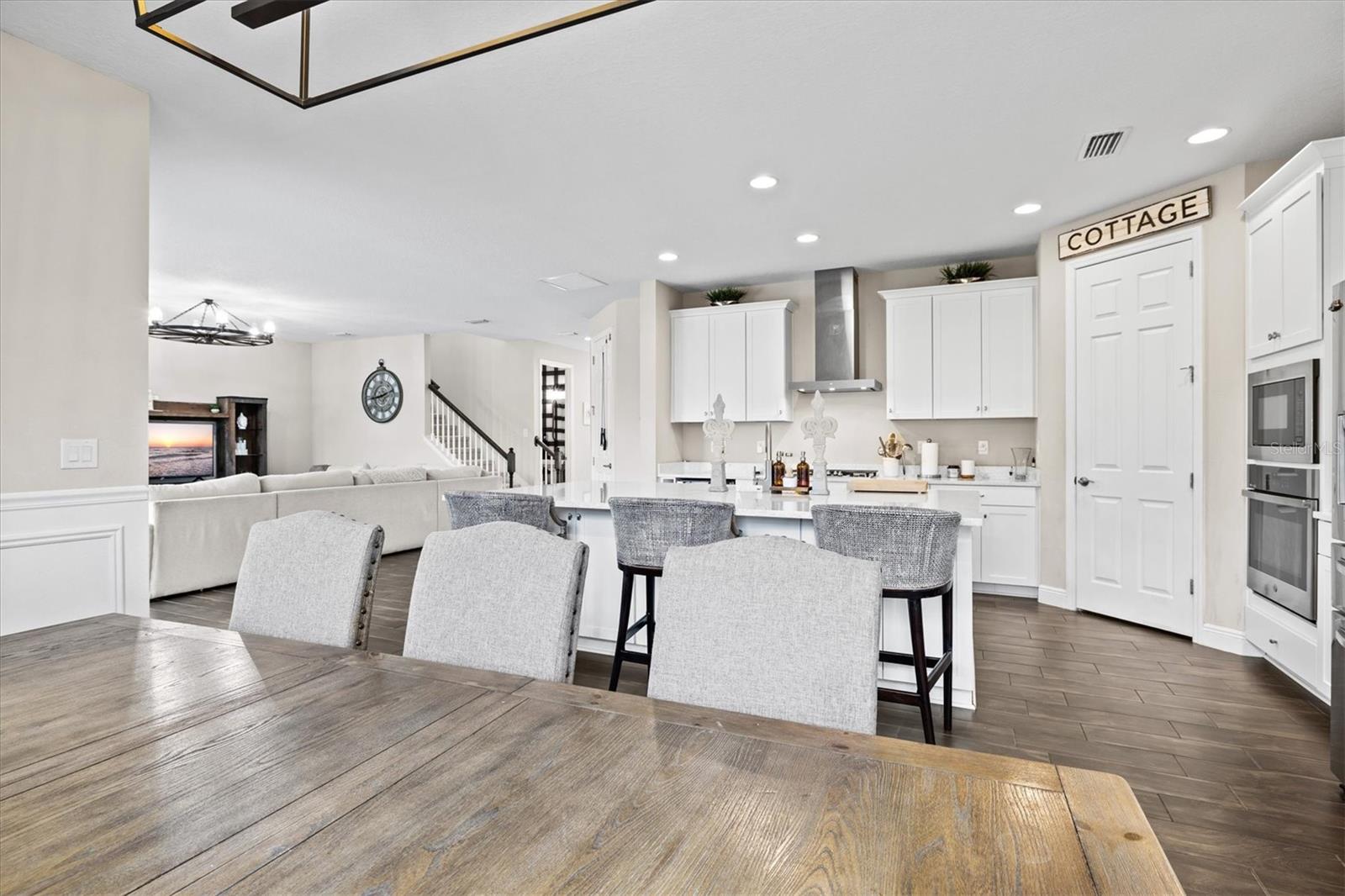 Image 24 of 100 For 5709 Silver Sun Drive