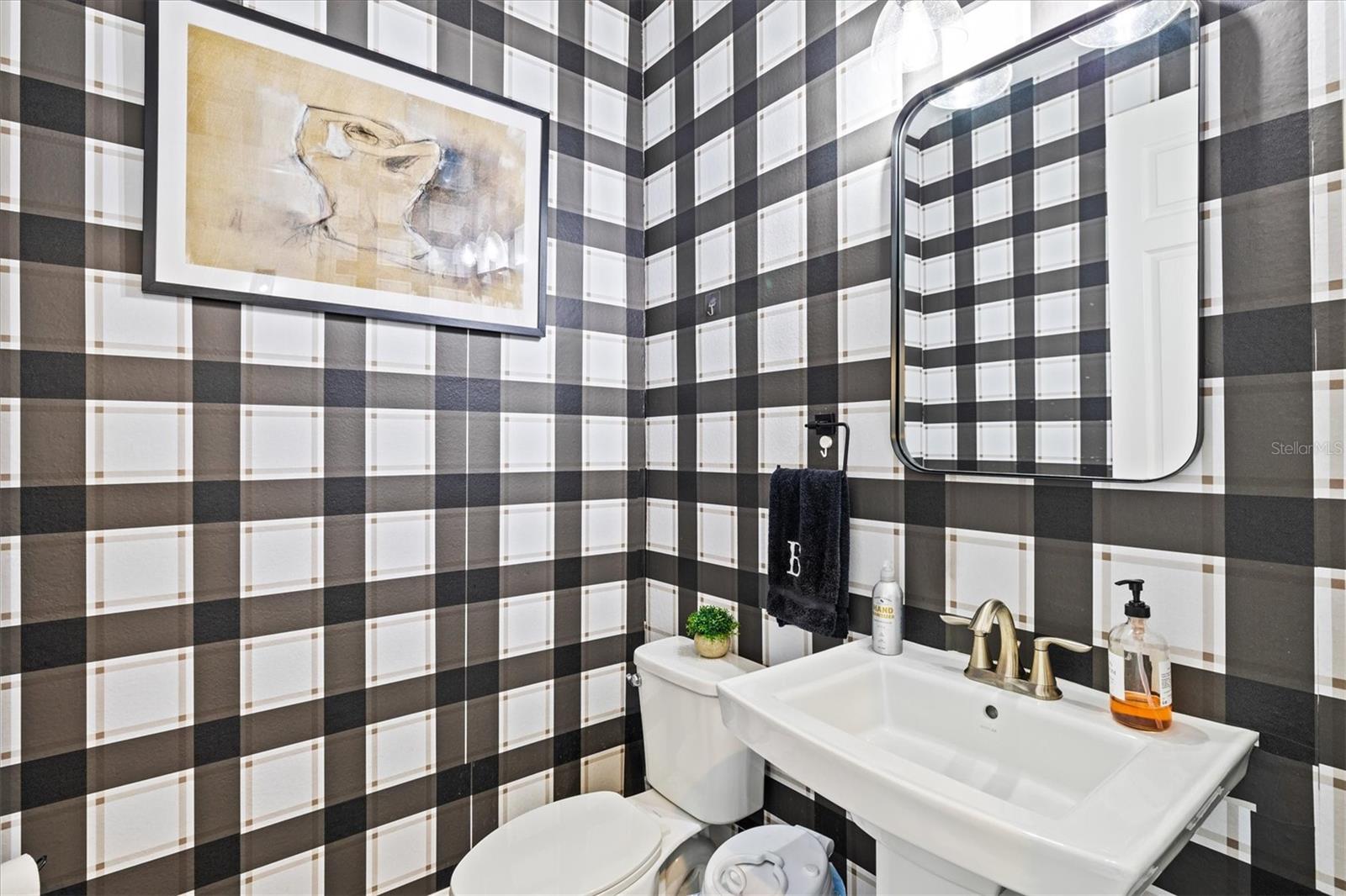 Image 25 of 100 For 5709 Silver Sun Drive