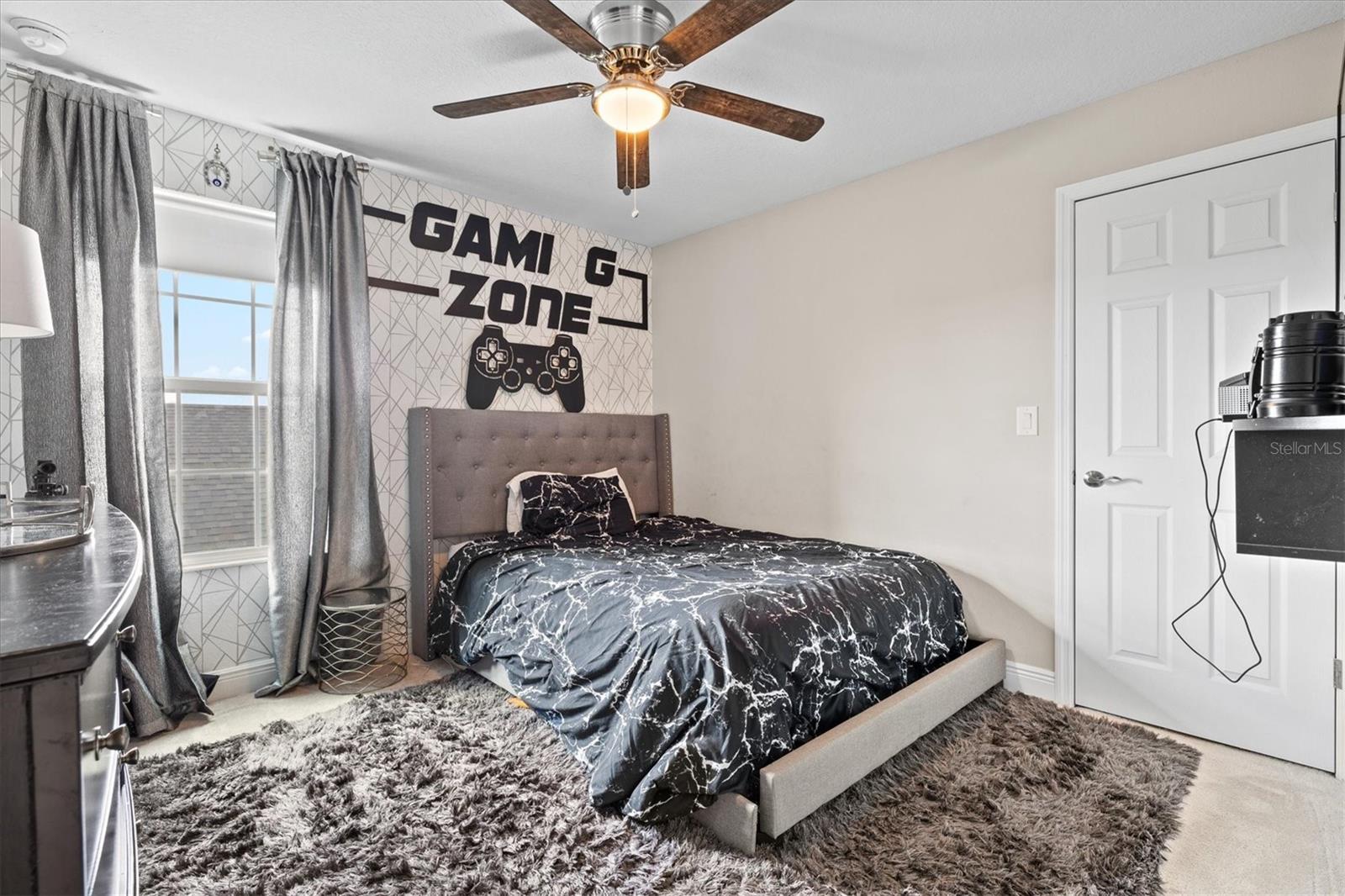 Image 42 of 100 For 5709 Silver Sun Drive