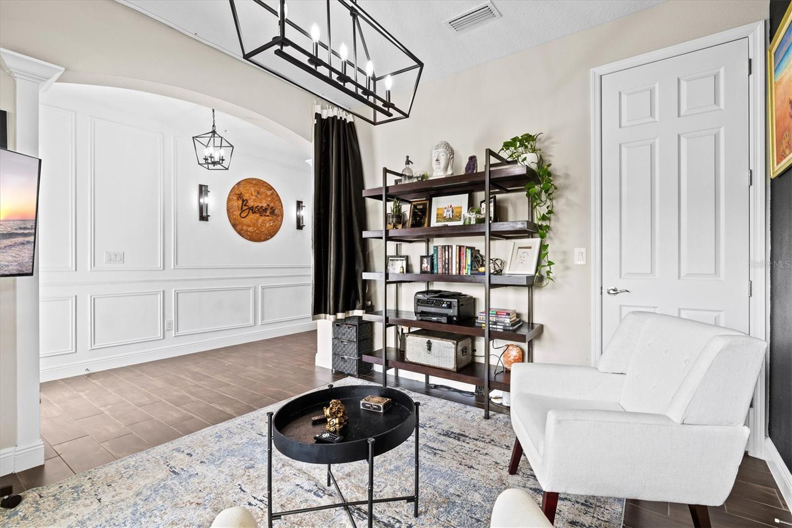 Image 7 of 100 For 5709 Silver Sun Drive