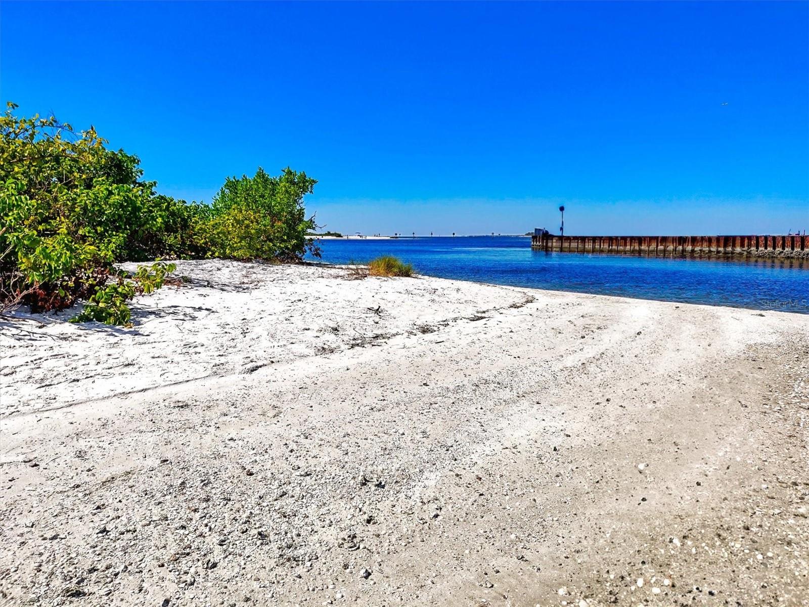 Image 85 of 100 For 5709 Silver Sun Drive