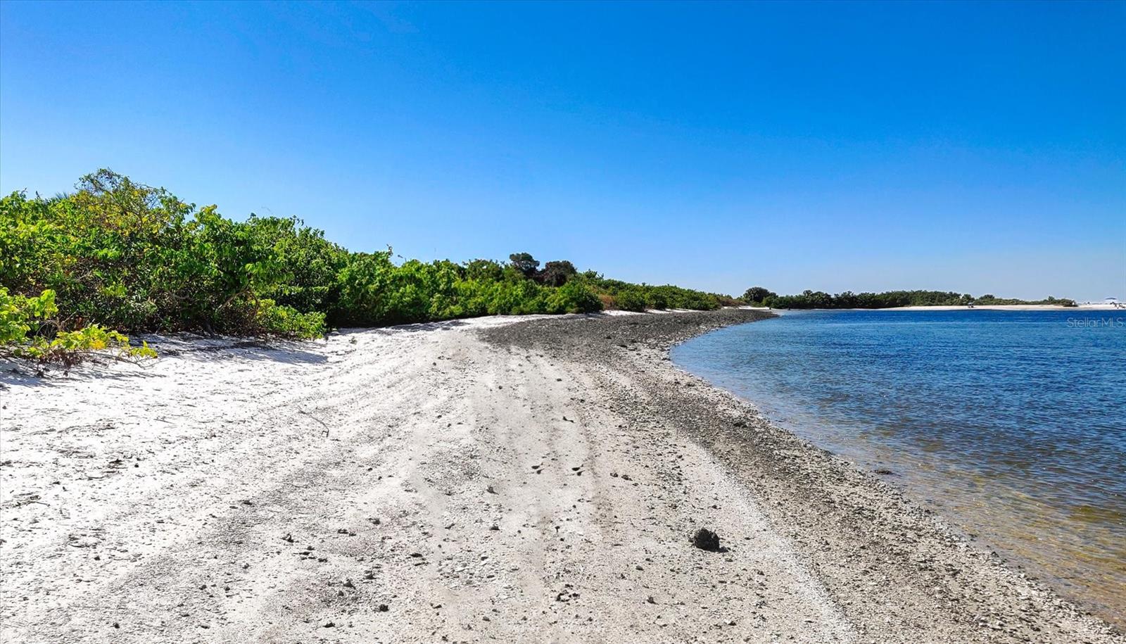 Image 89 of 100 For 5709 Silver Sun Drive