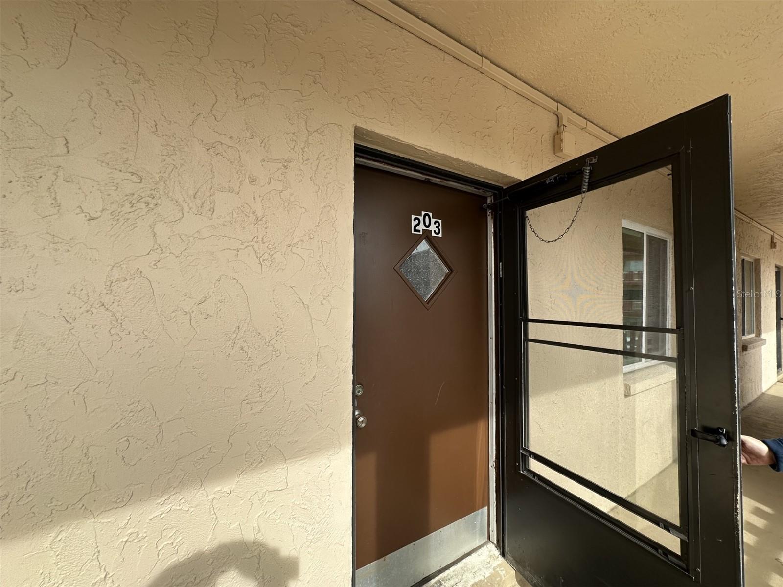 Image 4 of 9 For 4037 Lake Bayshore Drive 203