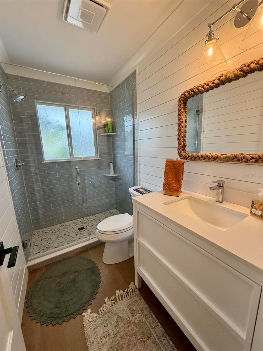 Image 16 of 39 For 1833 Pandora Drive