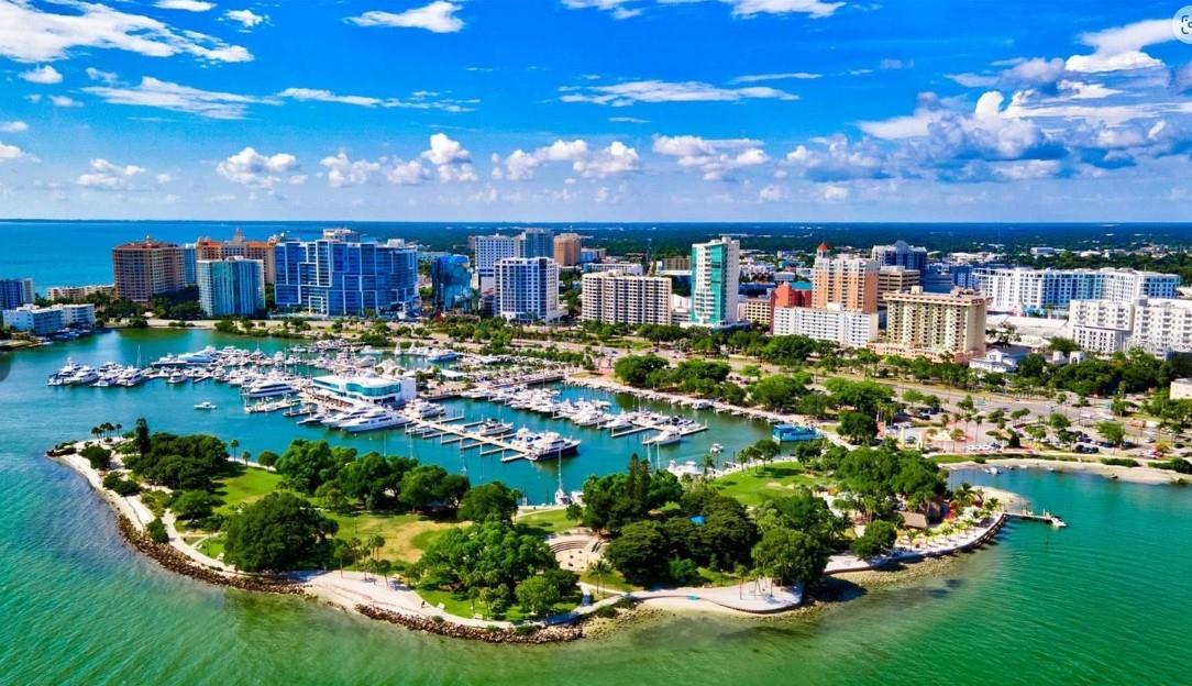 Image 35 of 39 For 1833 Pandora Drive