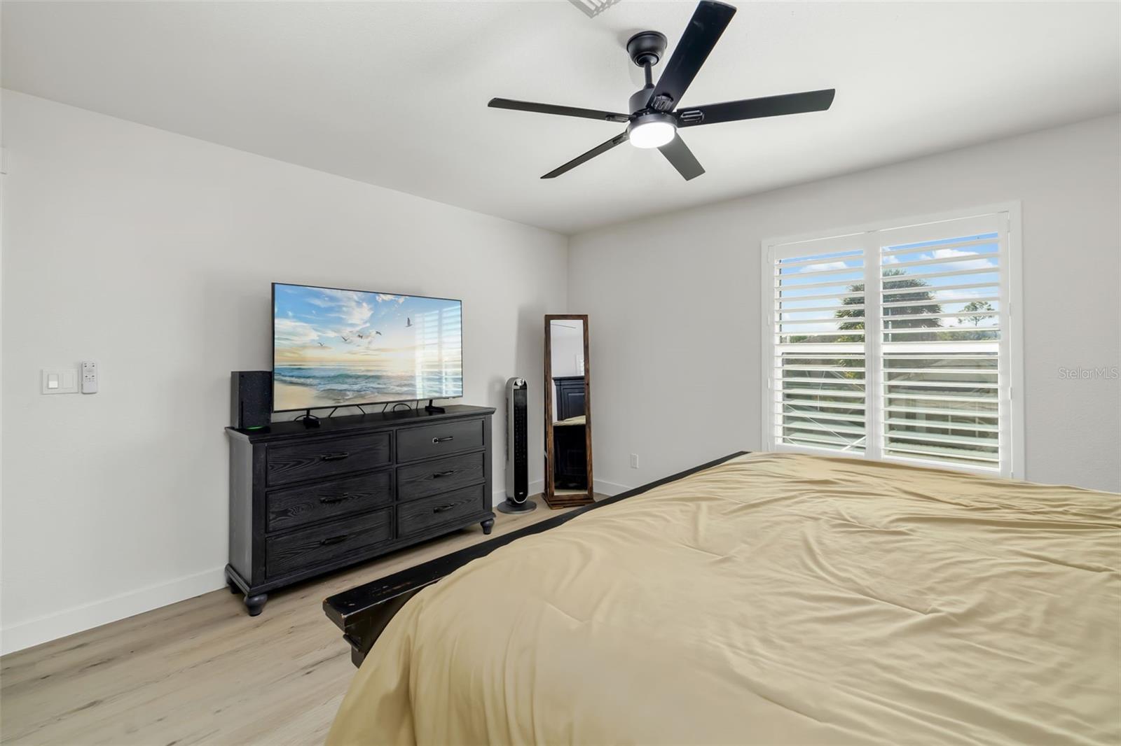 Image 29 of 71 For 17443 Reaper Avenue