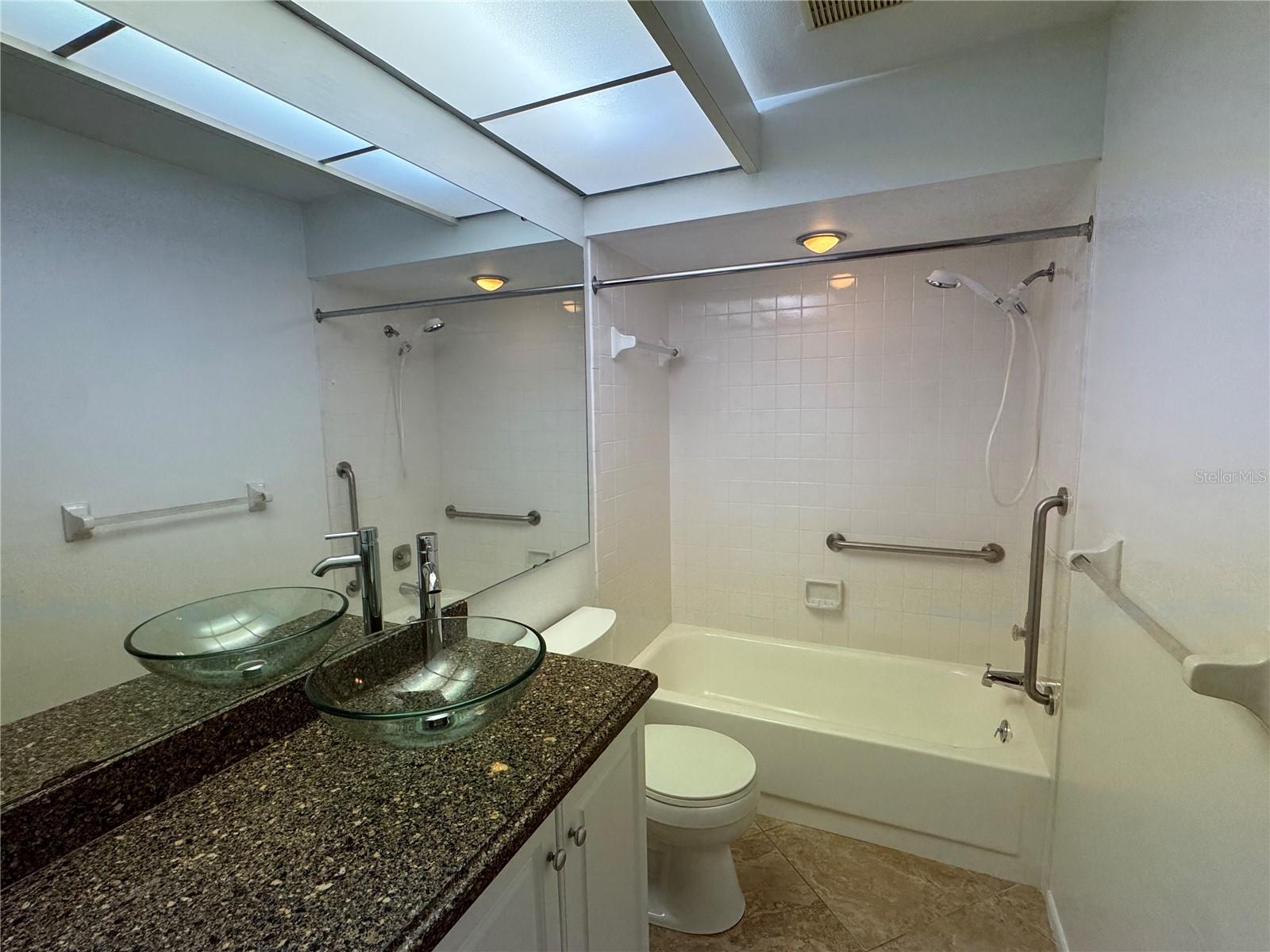 Image 16 of 50 For 3966 Oakhurst Boulevard 3103