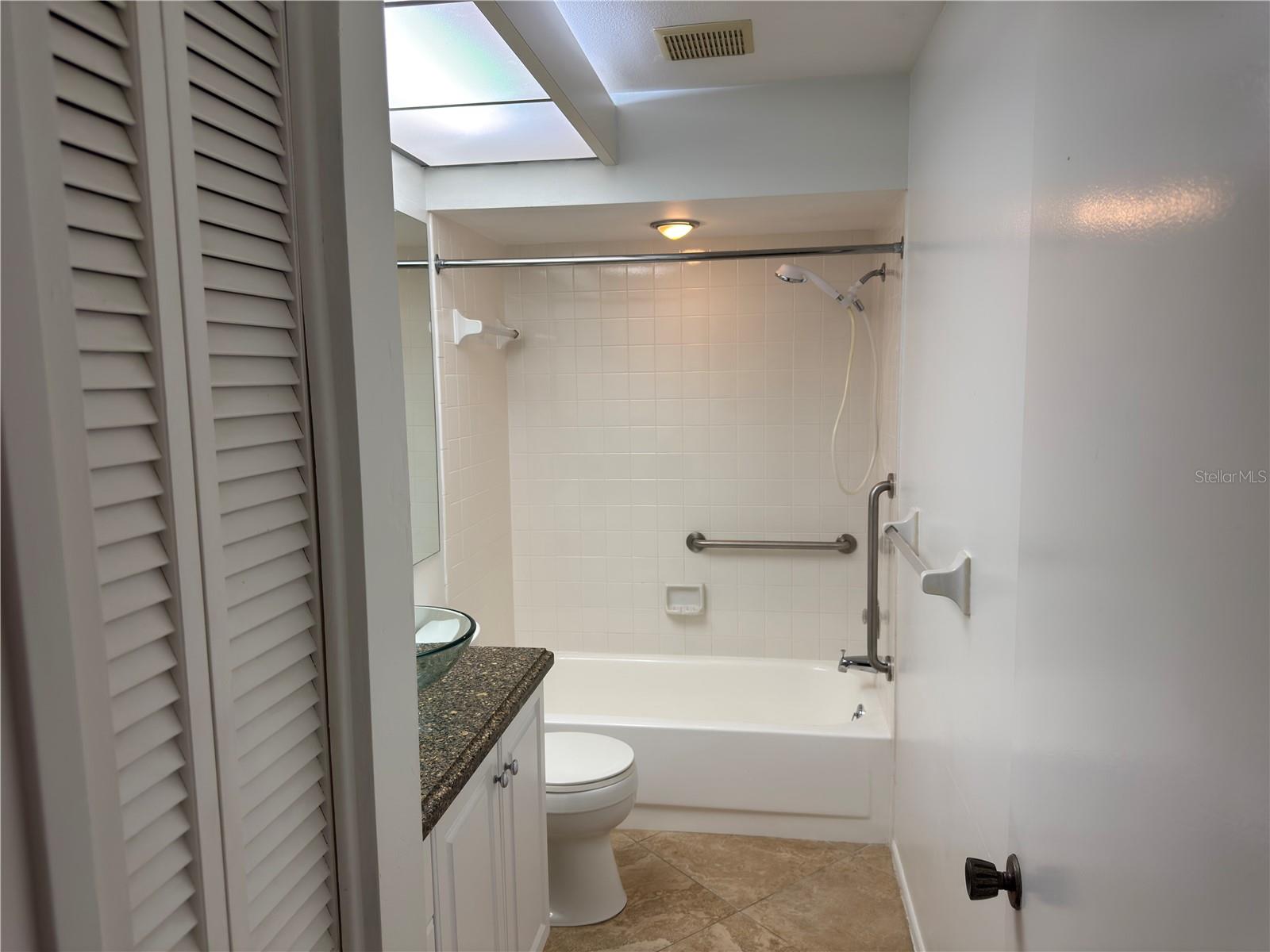 Image 17 of 50 For 3966 Oakhurst Boulevard 3103